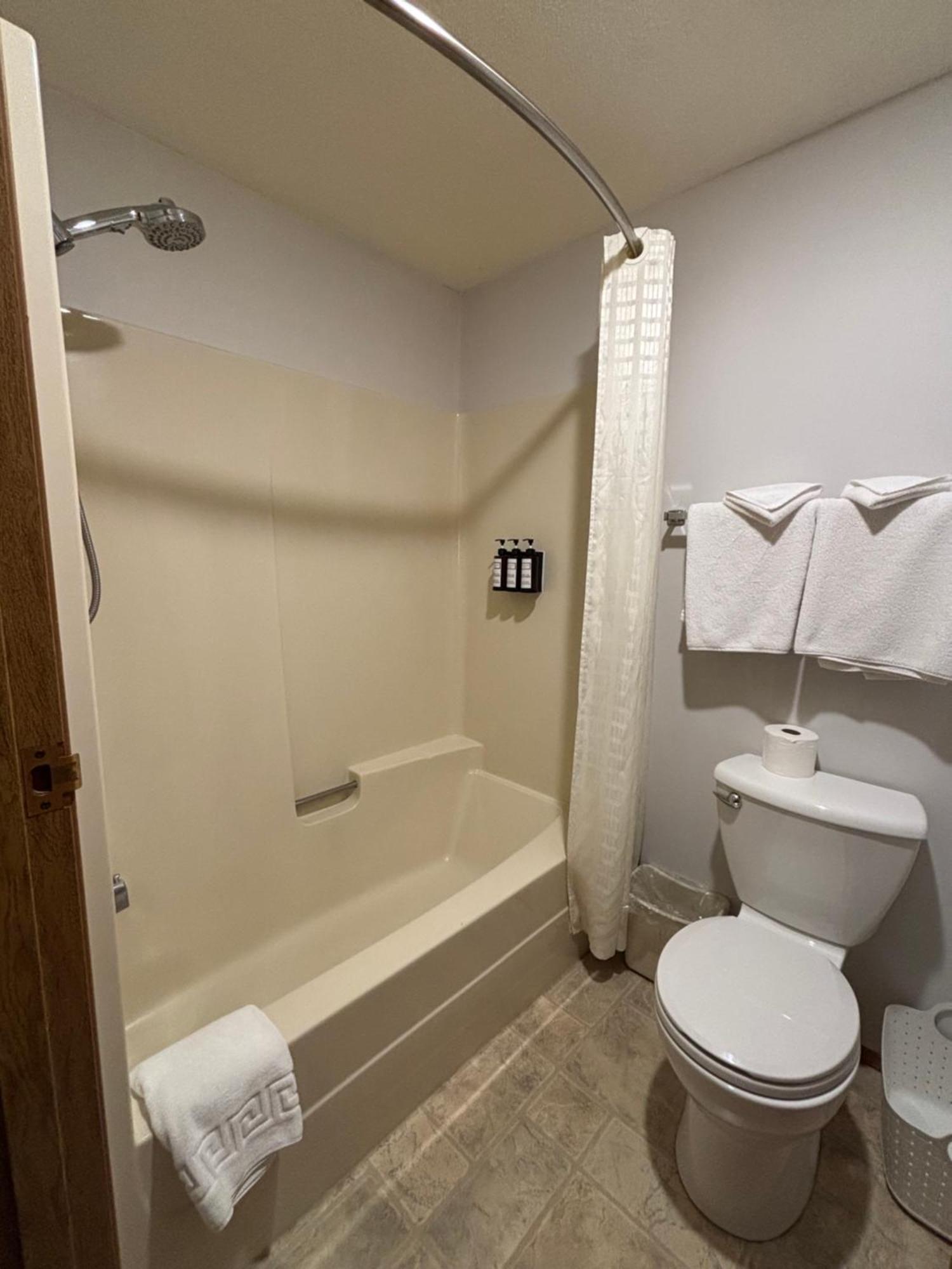 Queen Suite