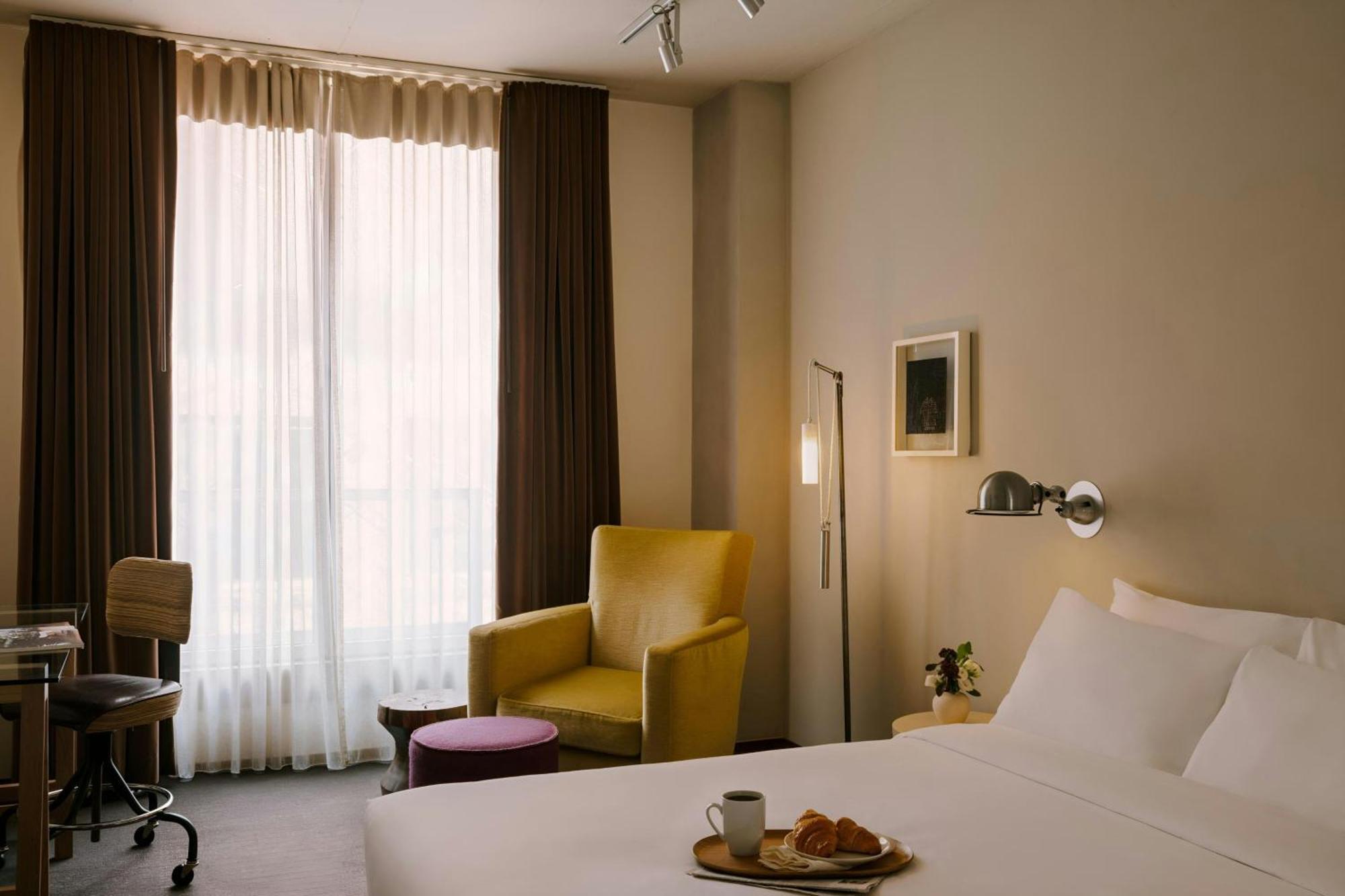Zimmer mit Queensize-Bett