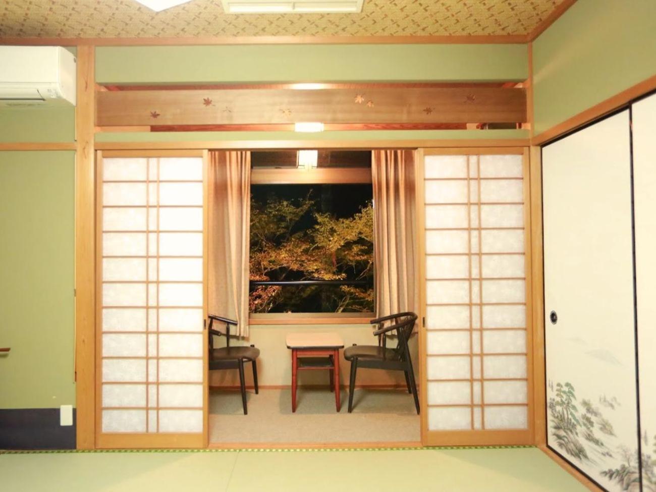 Japanese-Style Twin Room