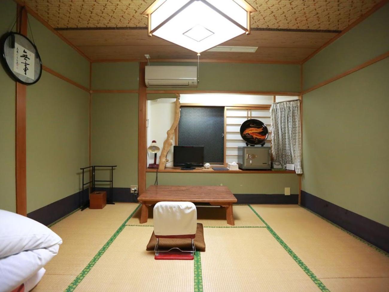 Japanese-Style Twin Room