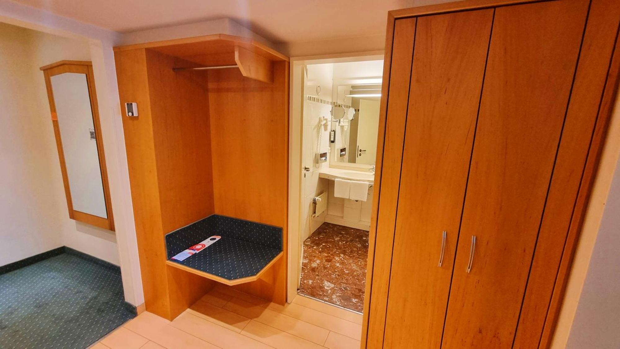 One-Bedroom Apartment,1687450854:JPEG