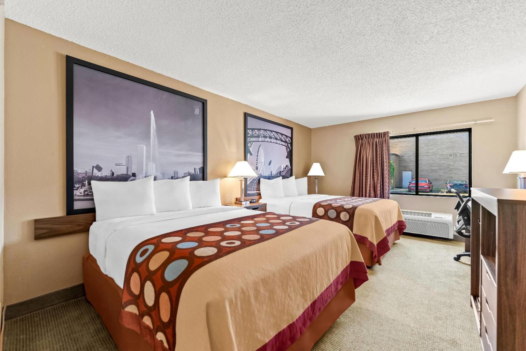 Queen Room Two Queen Beds Non-Smoking