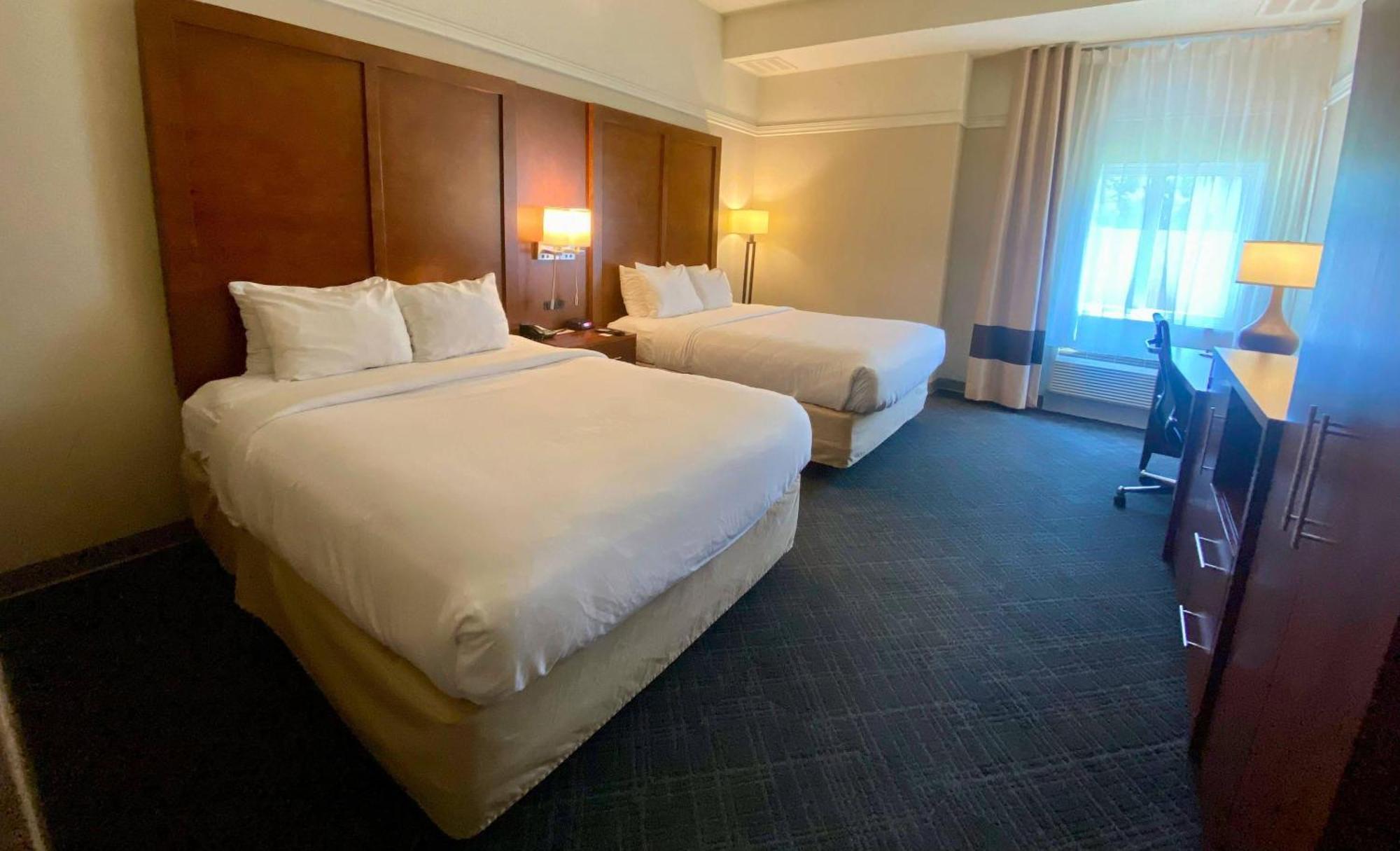 Standard Queen Room Two Queen Beds Non-Smoking