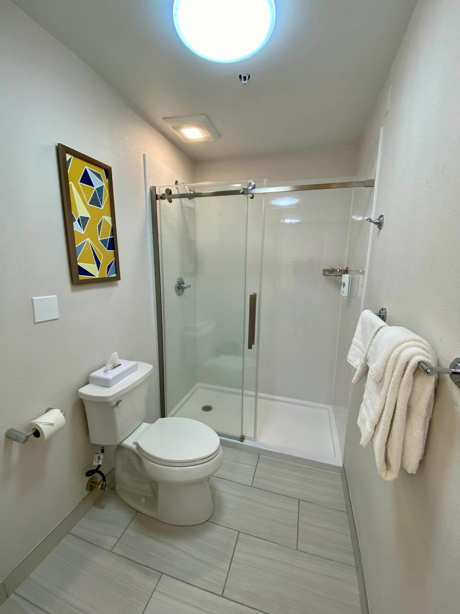 Queen Suite Two Queen Beds Non-Smoking