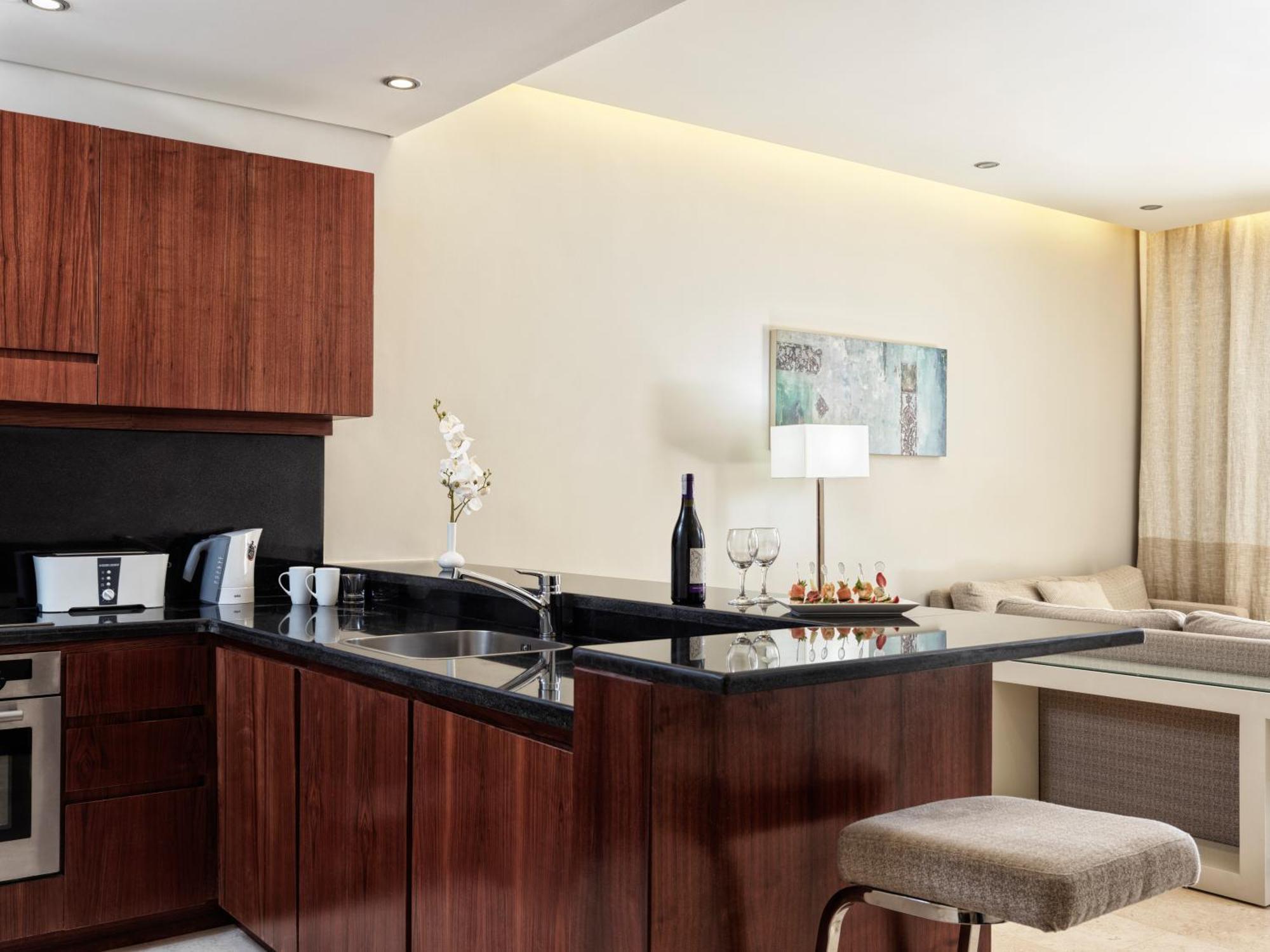 One Bedroom Apartment