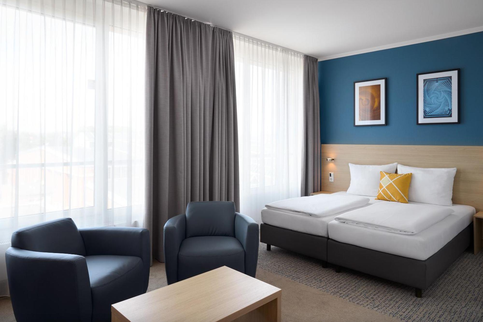 Spacious Standard King Room with Courtyard View