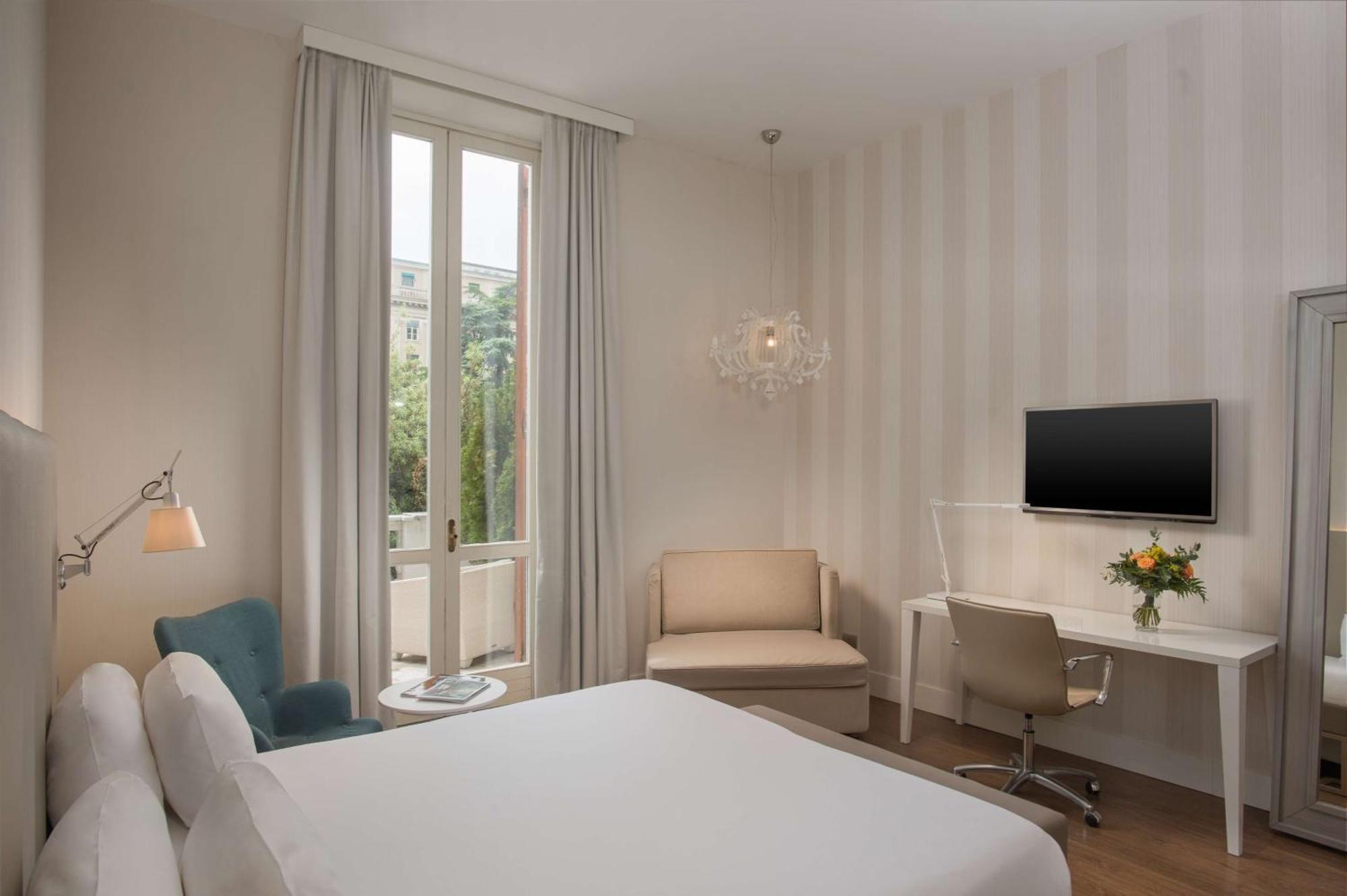 Superior Double or Twin Room XL with View,1705562744:JPEG