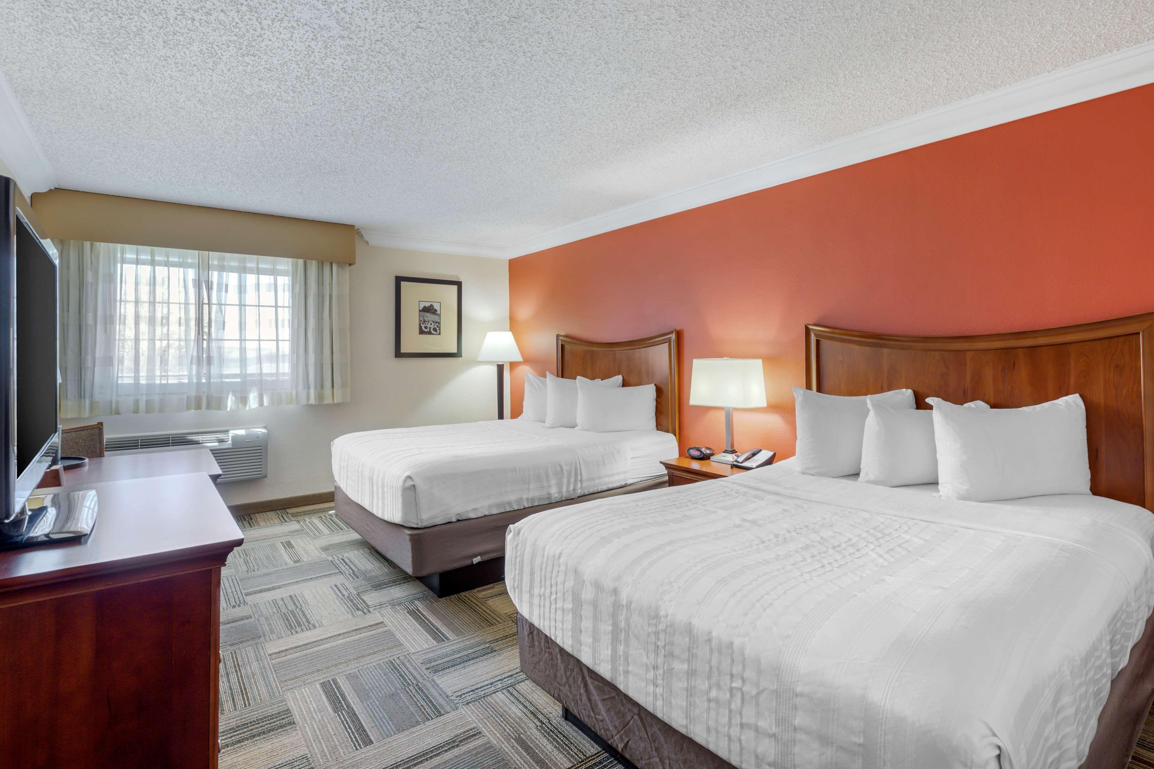 Queen Room Two Queen Beds