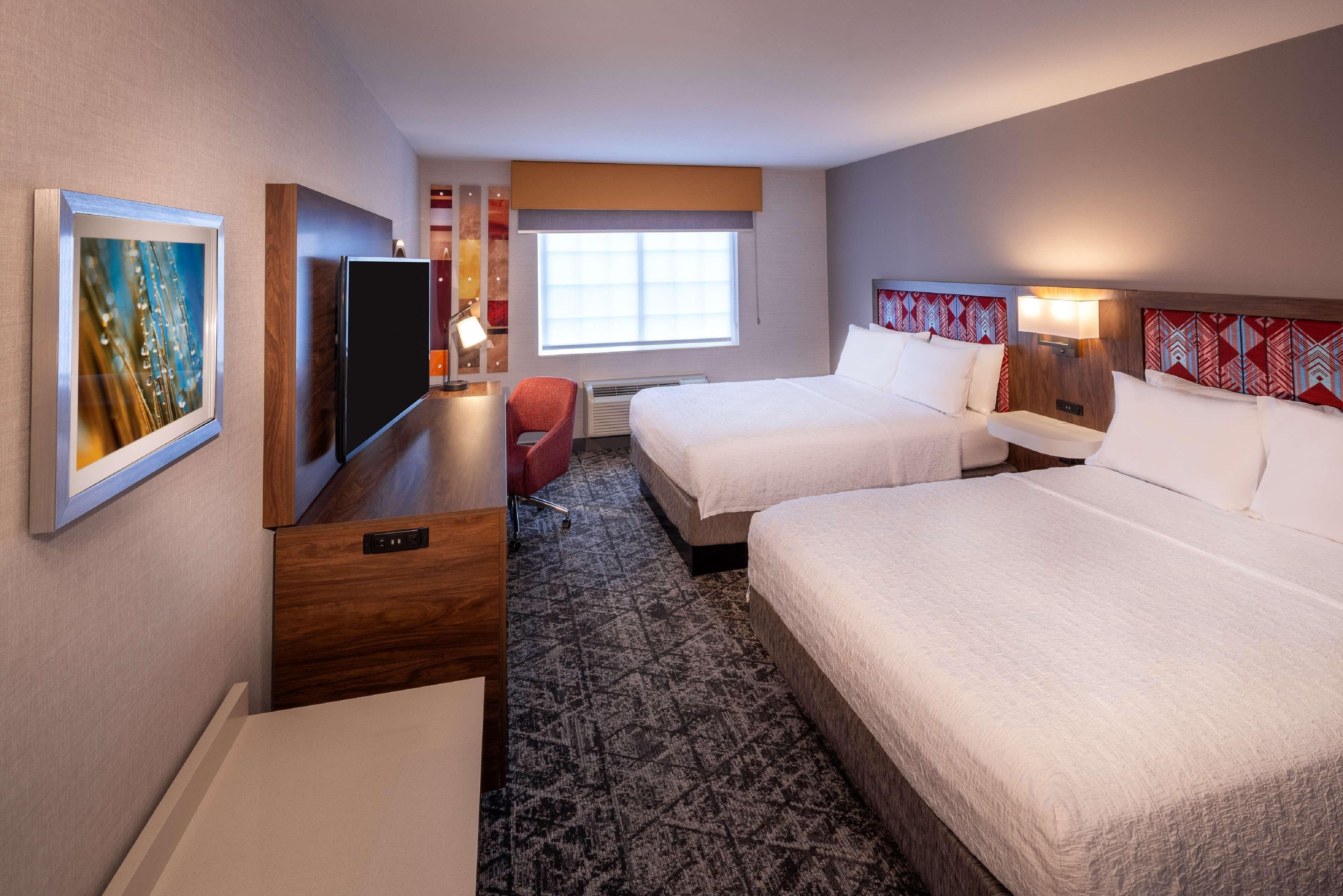 Queen Room Two Queen Beds