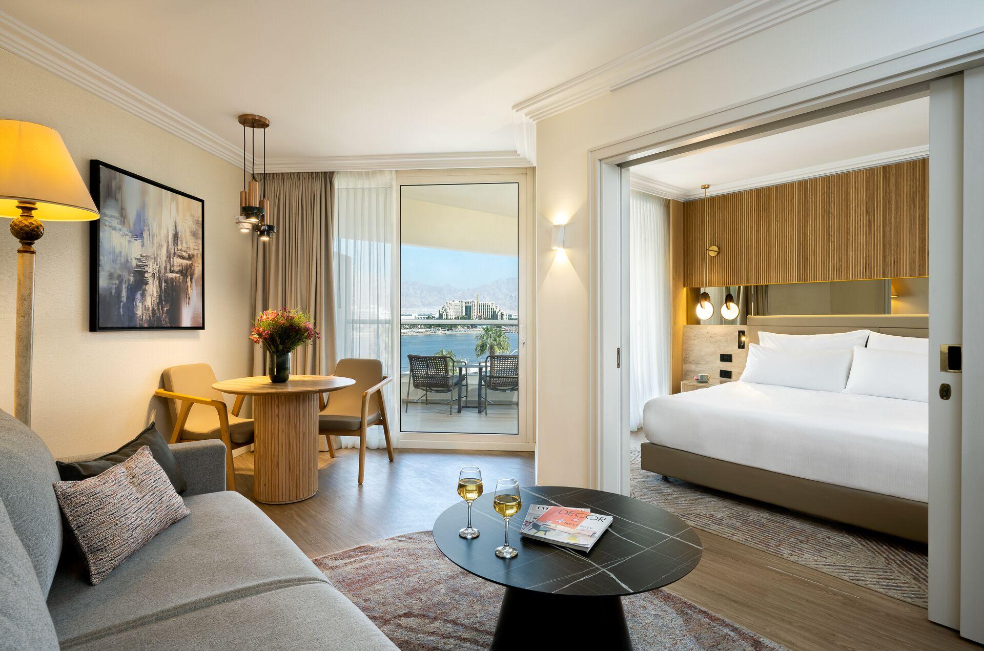 Deluxe Suite Premium Pool View