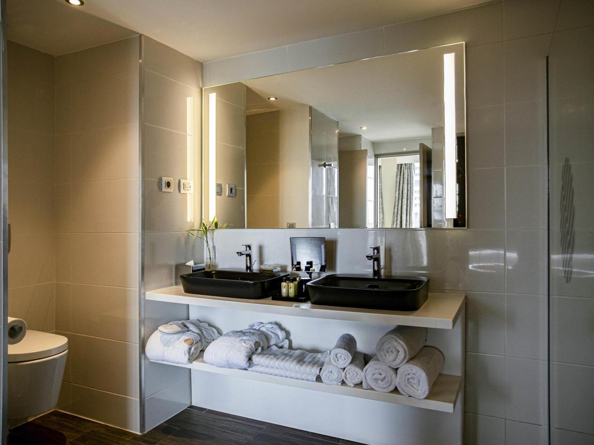 Premium Junior King Suite Lagoon View