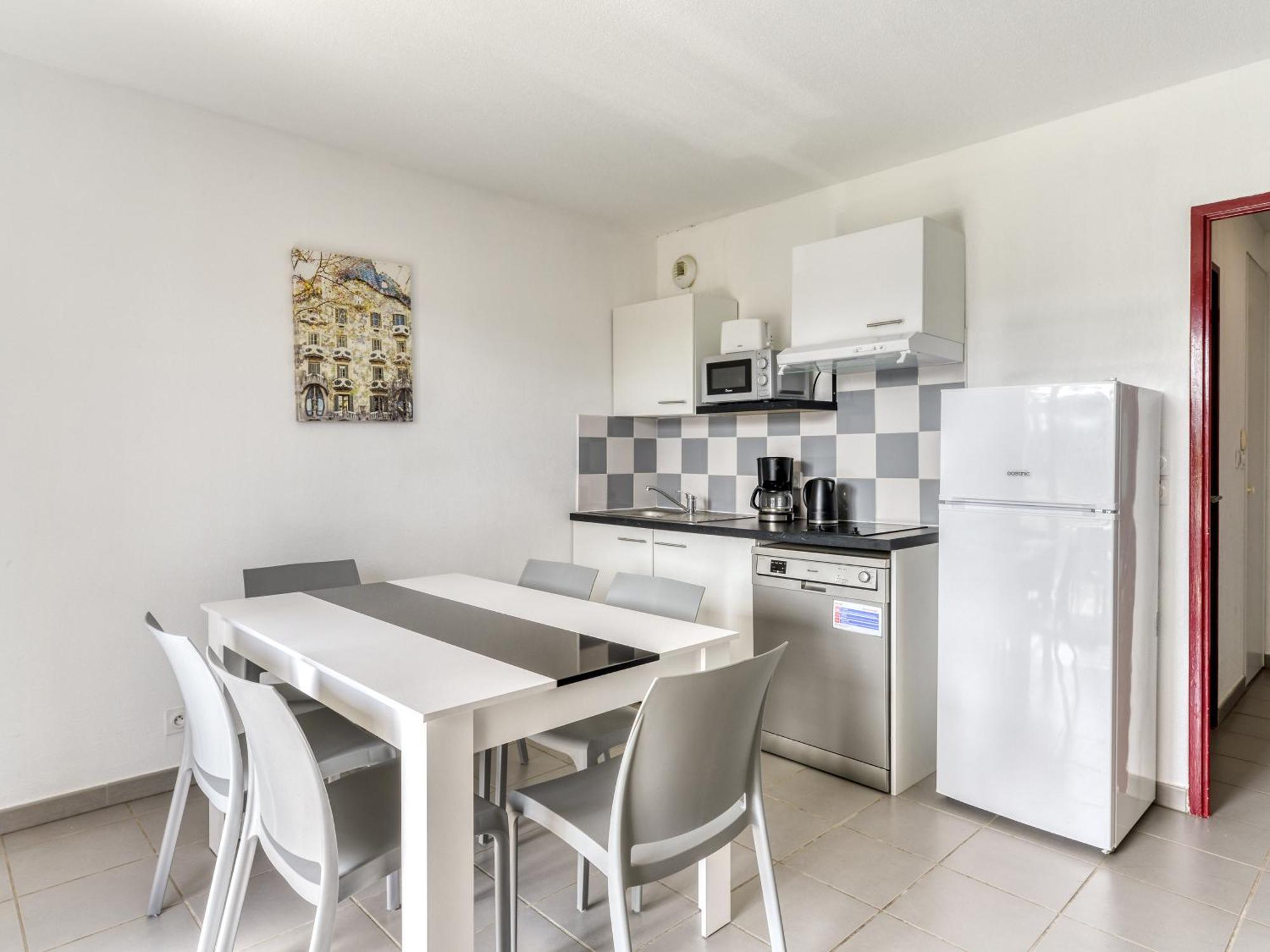 One-Bedroom Apartment Air-Conditioning
