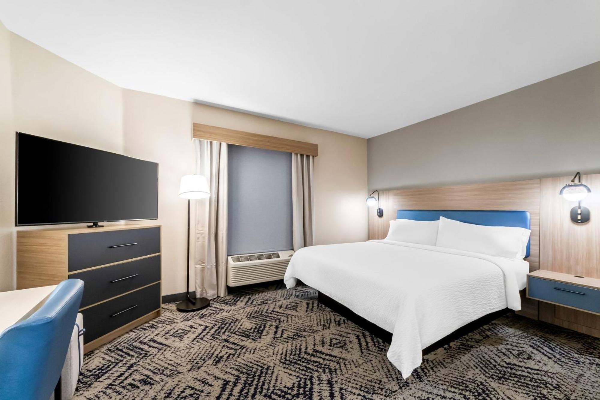 King Studio Suite
