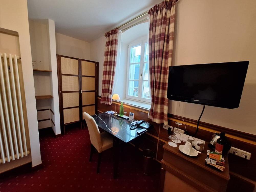 Budget Single Room