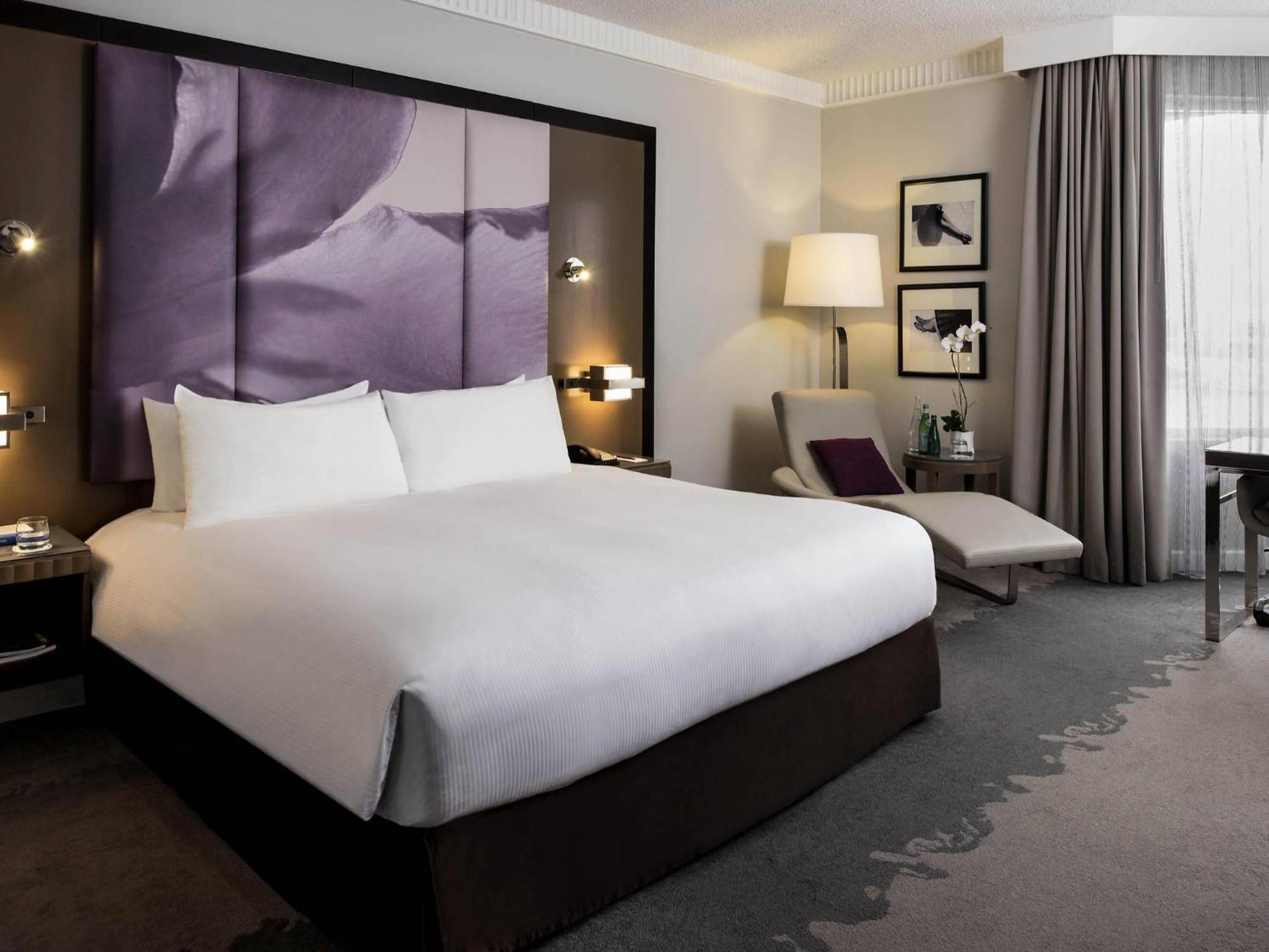 Luxury King Room Lagoon View