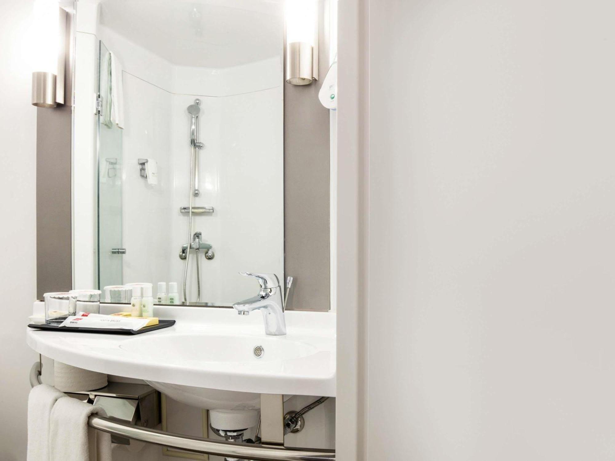 Junior Suite with One Double Bed and One Single Bed