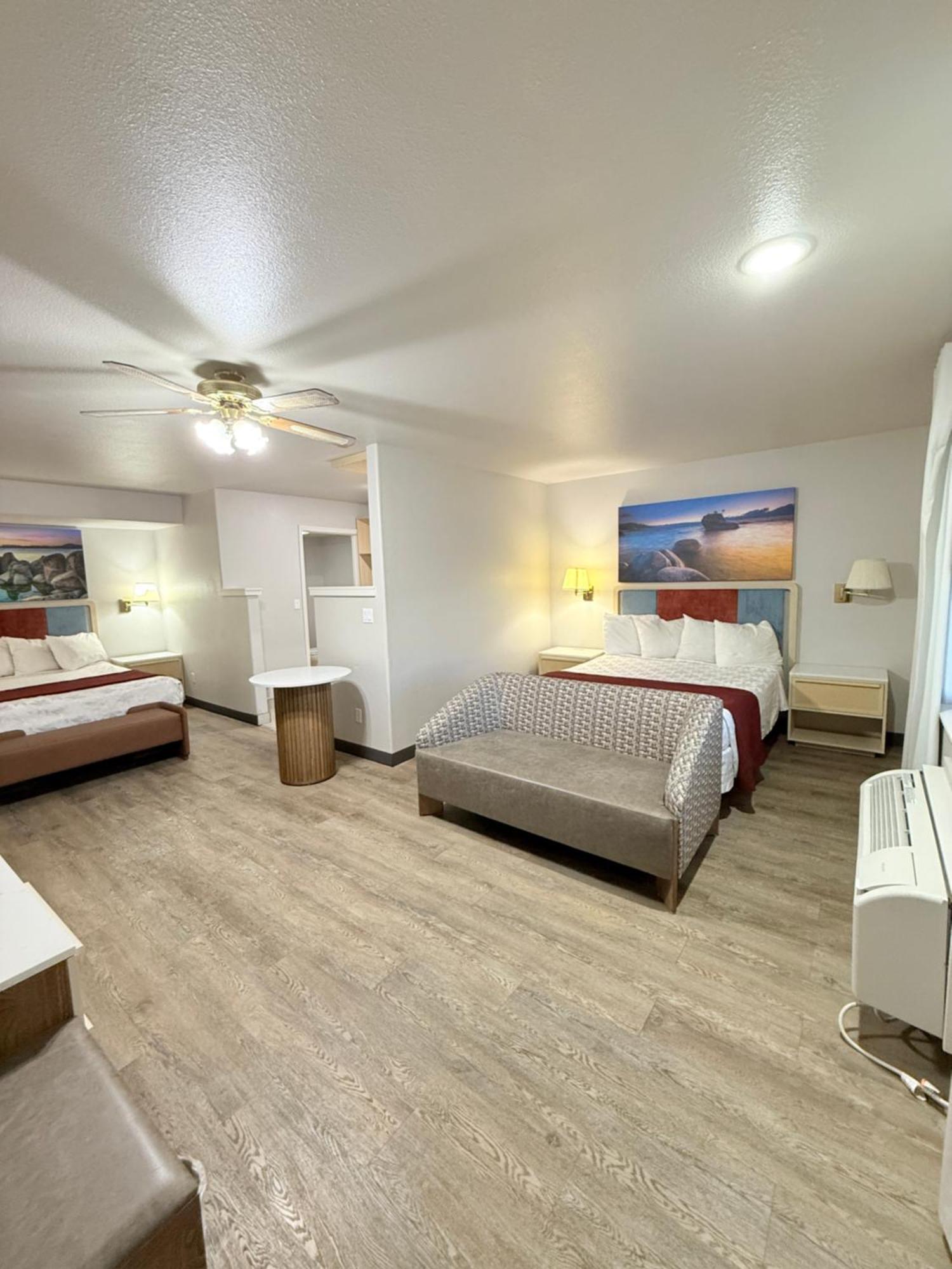 Queen Room Two Queen Beds Non-Smoking