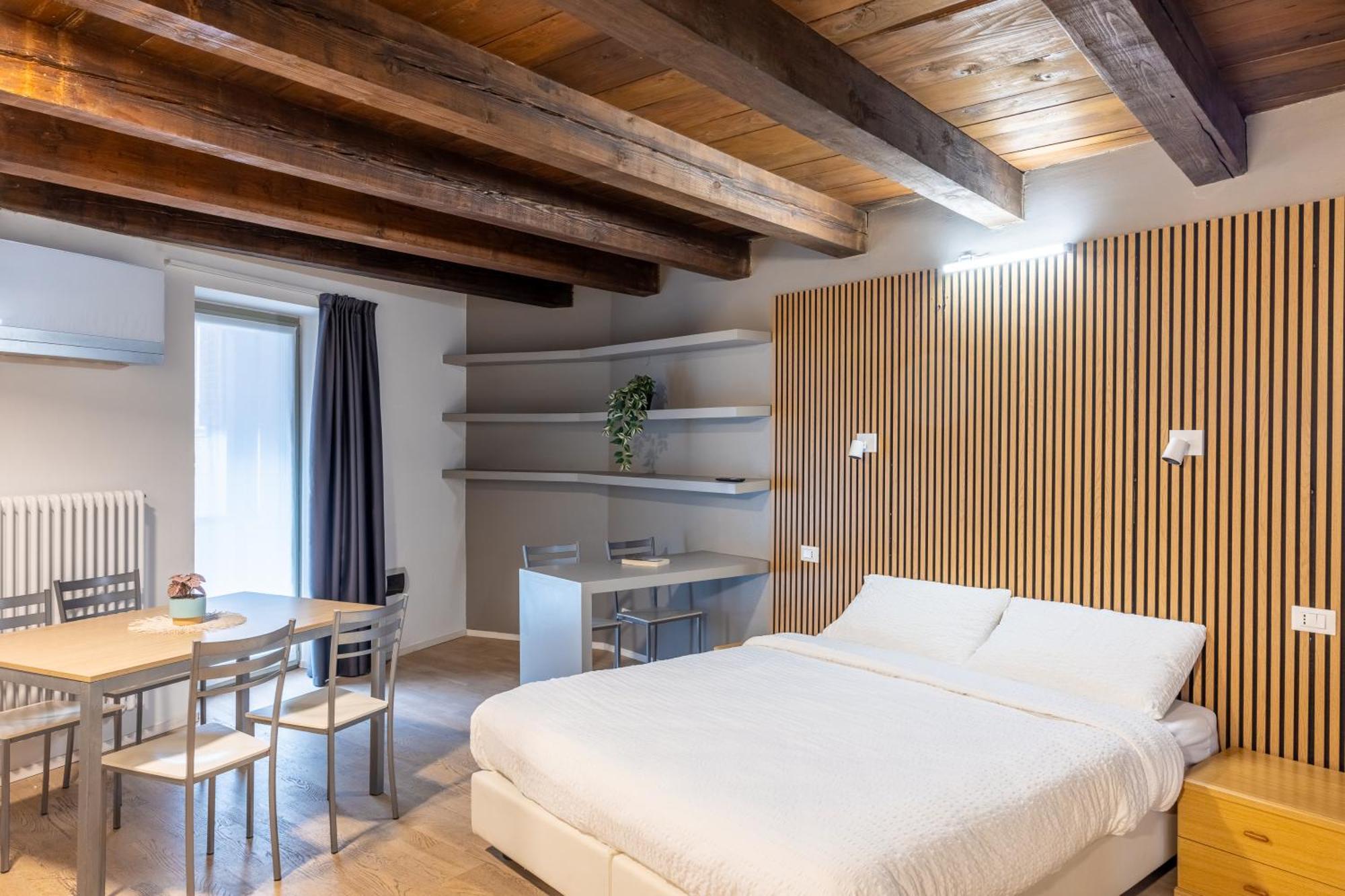 Appartamento con 3 Camere da Letto e con Balcone