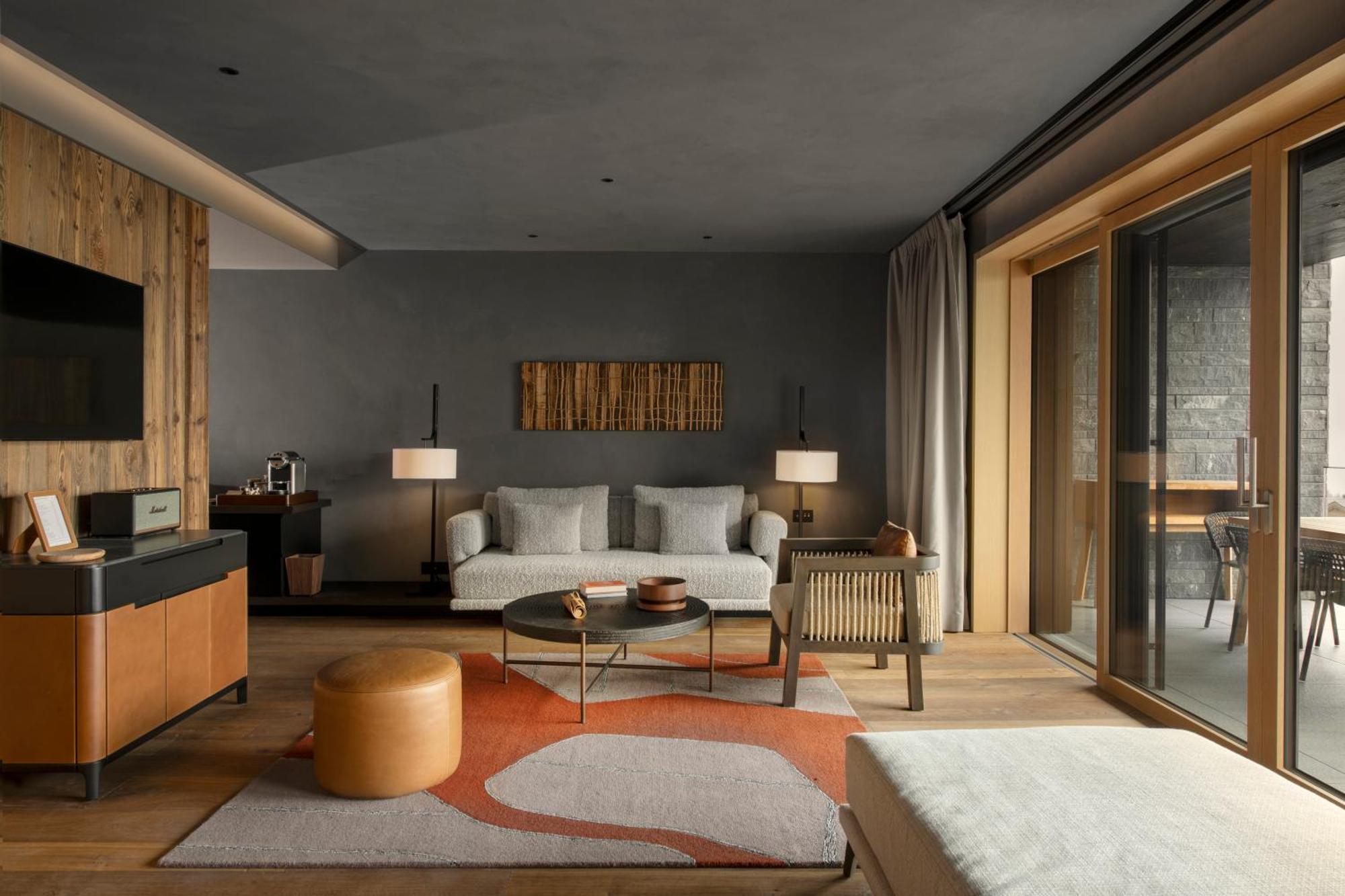 Corner Suite