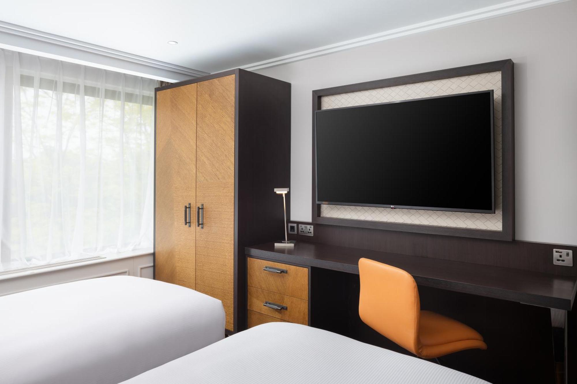 Tweepersoonskamer met 2 Aparte Bedden