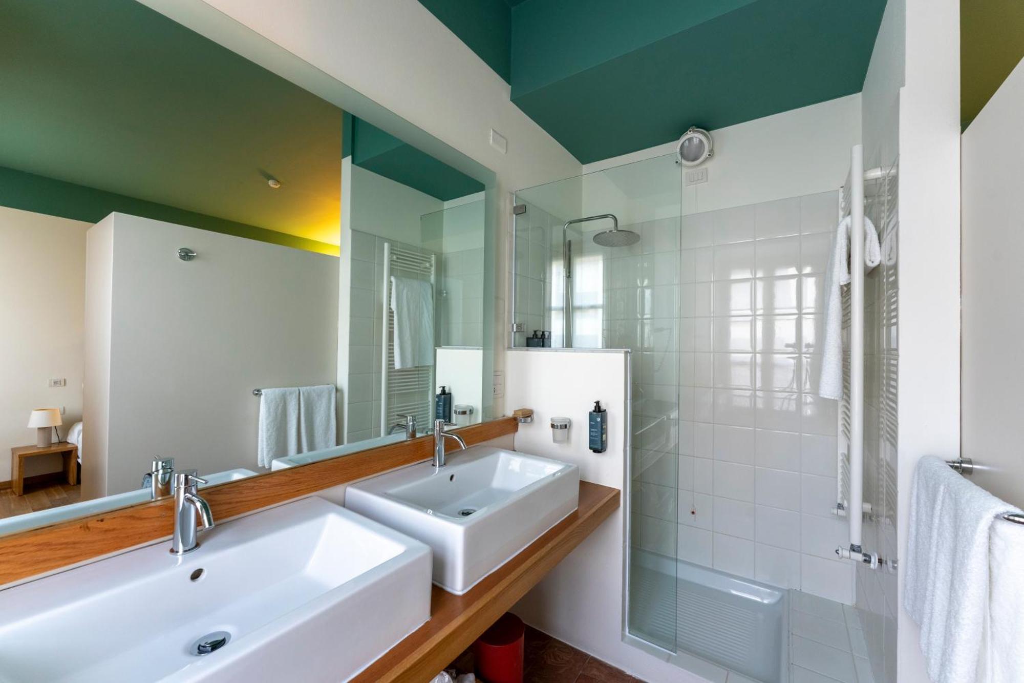 Comfort Twin Room