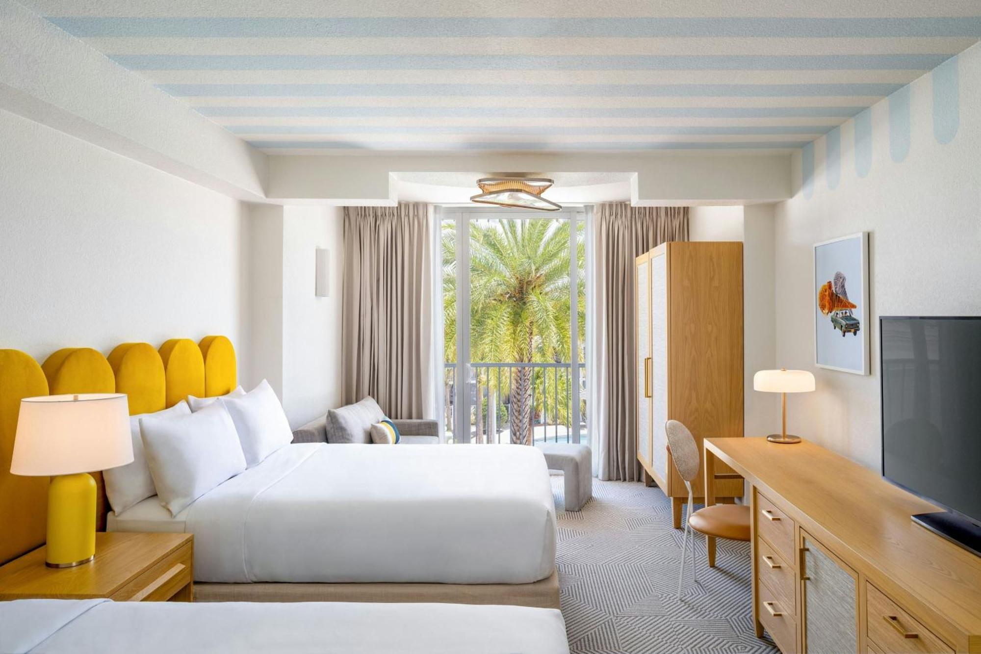 TOWER room Two Queen Beds Sleeper Chair low floor 2 9