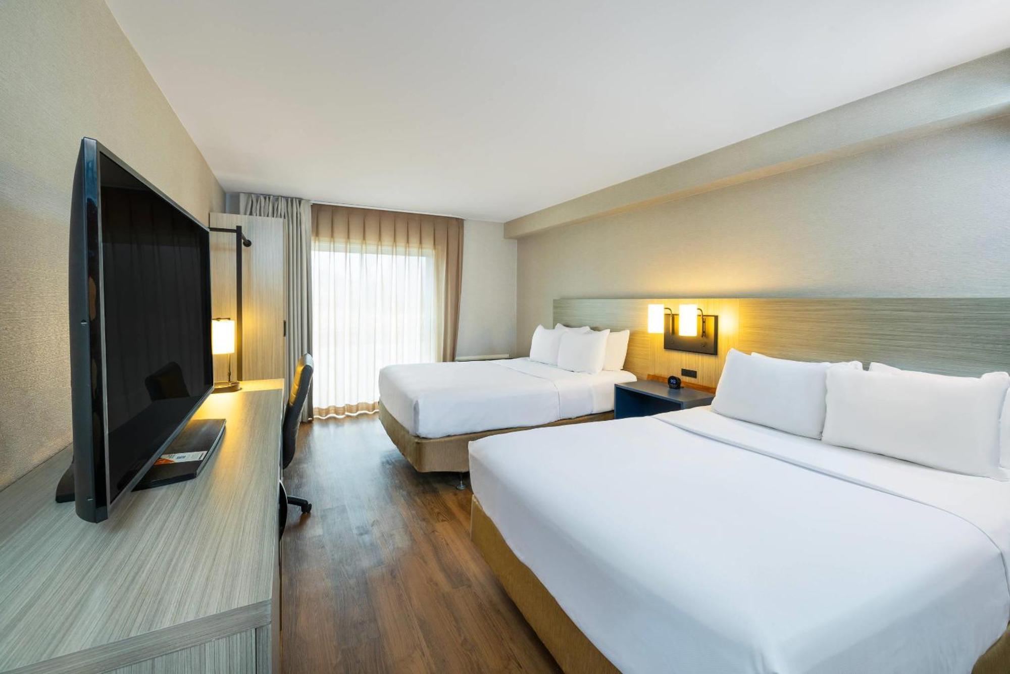 Superior Queen Room with Two Queen Beds - Non-Smoking