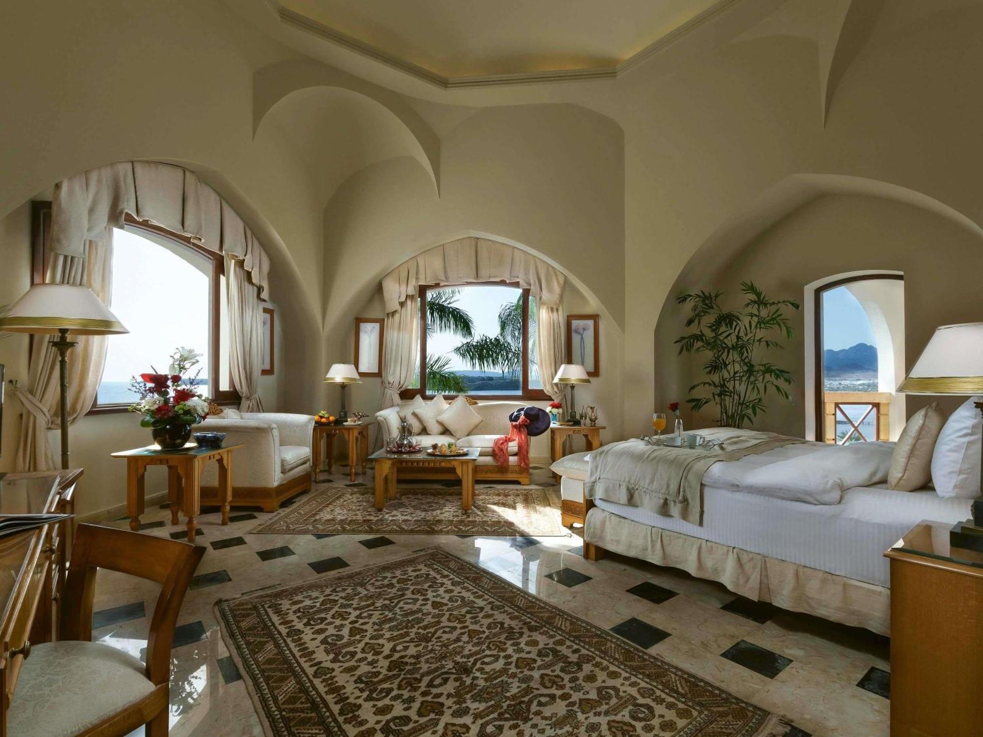 Villa su 2 Livelli con Vista Mare