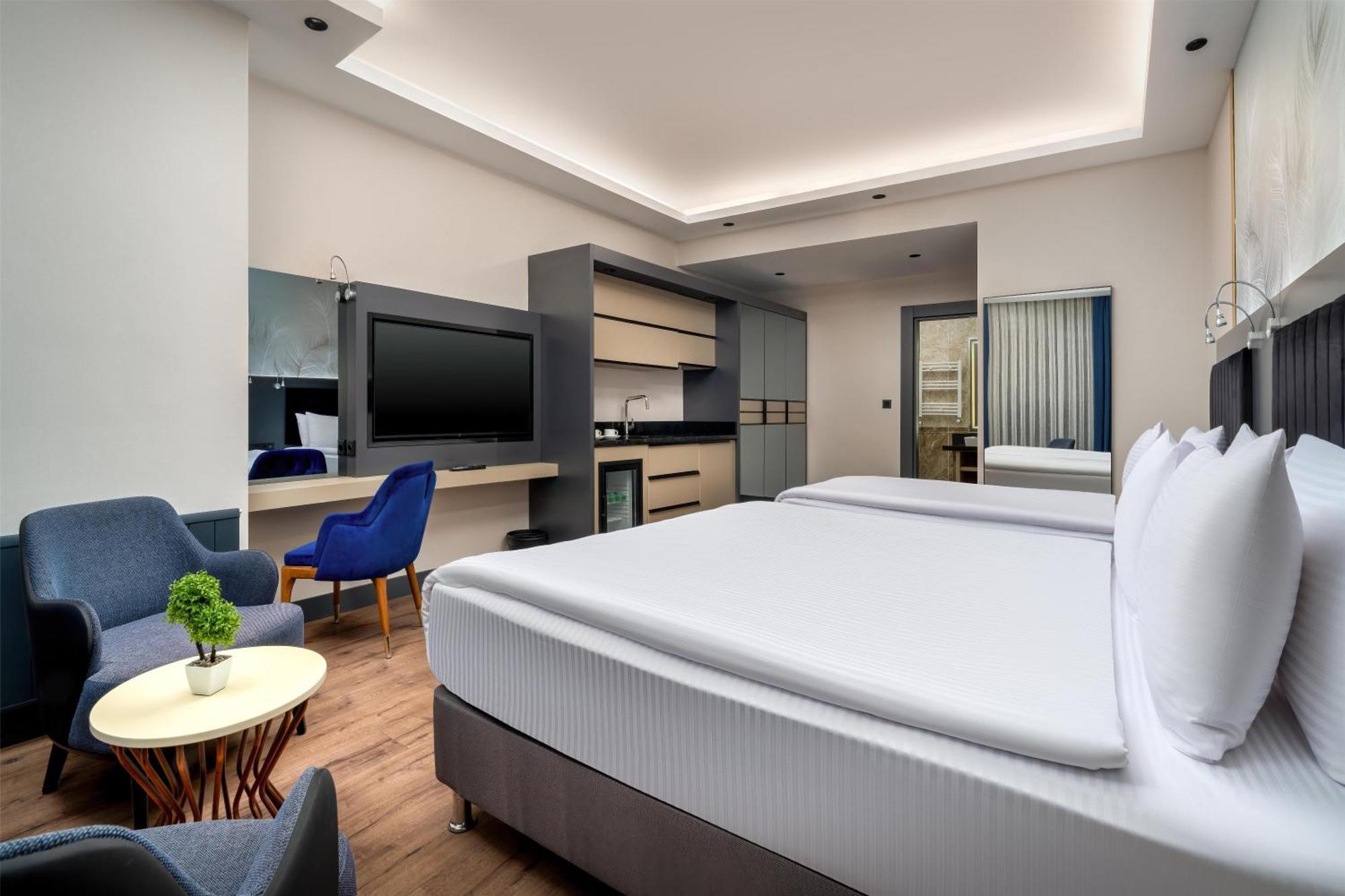 Superior Room One Double One Single Bed Non-Smoking