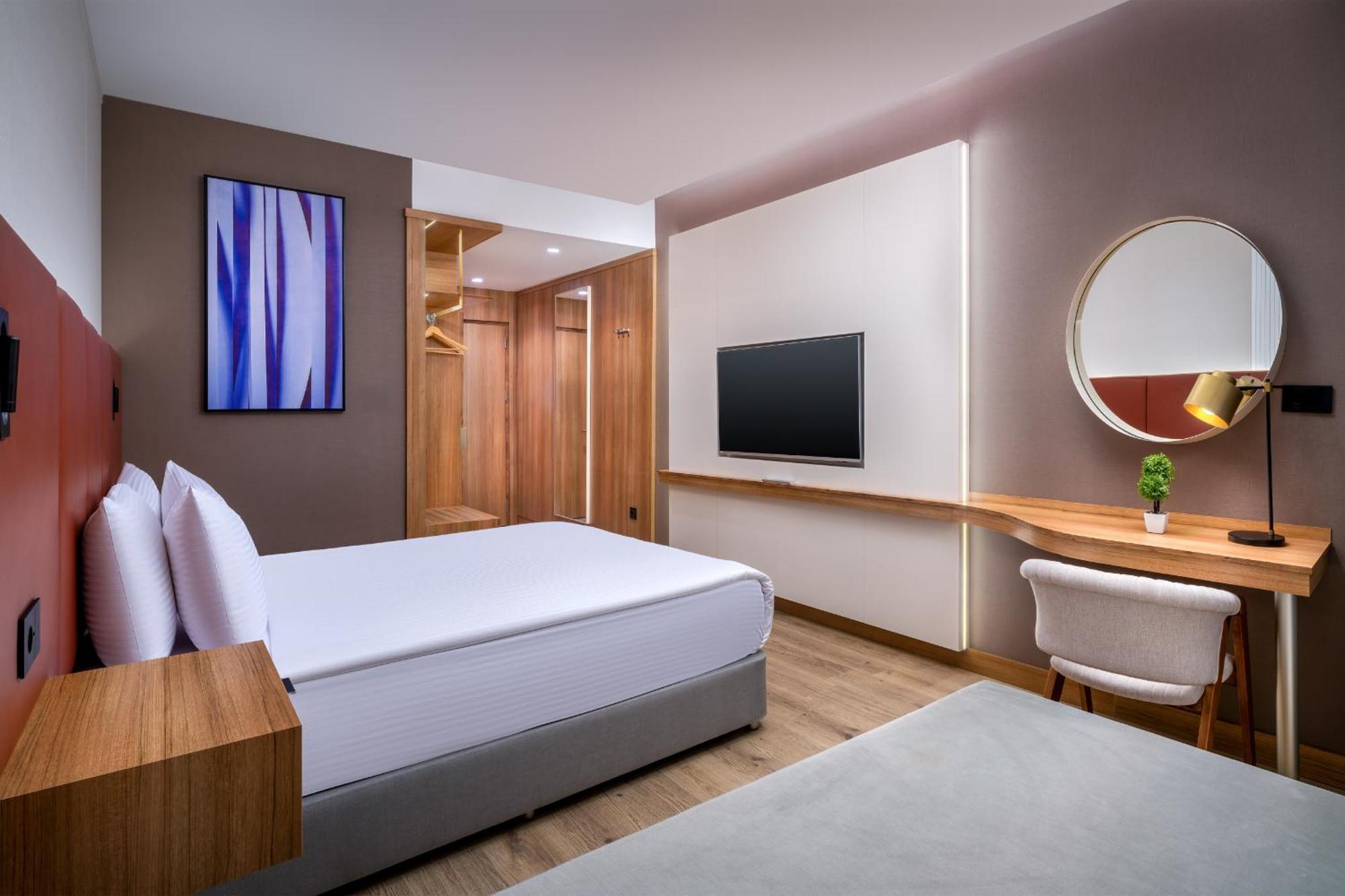 Double Room Walk Shower Disability Access or Non-Smoking