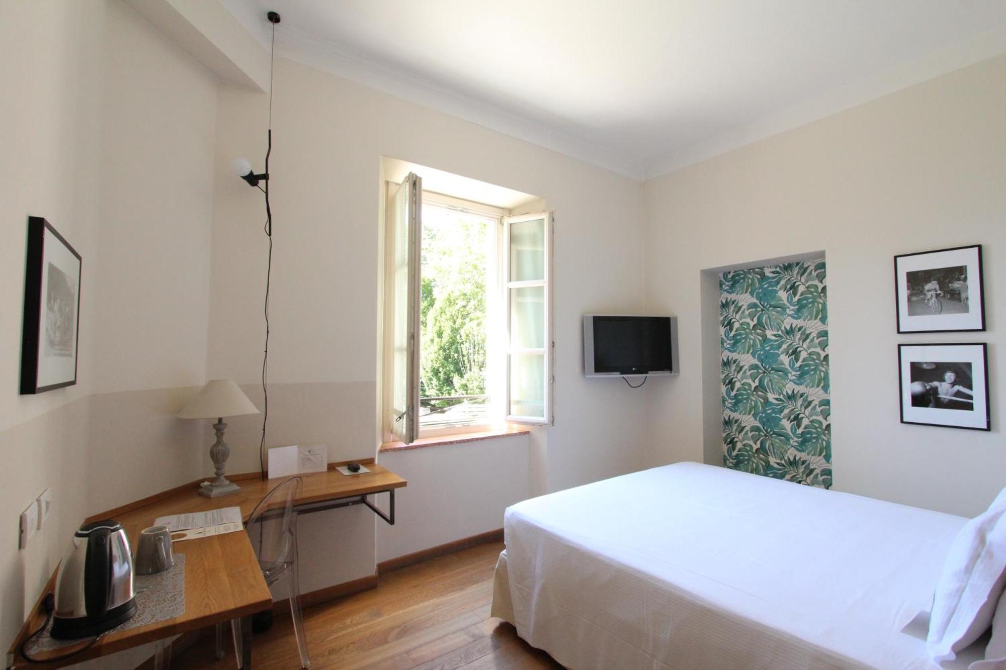 Doppelzimmer mit Gartenblick