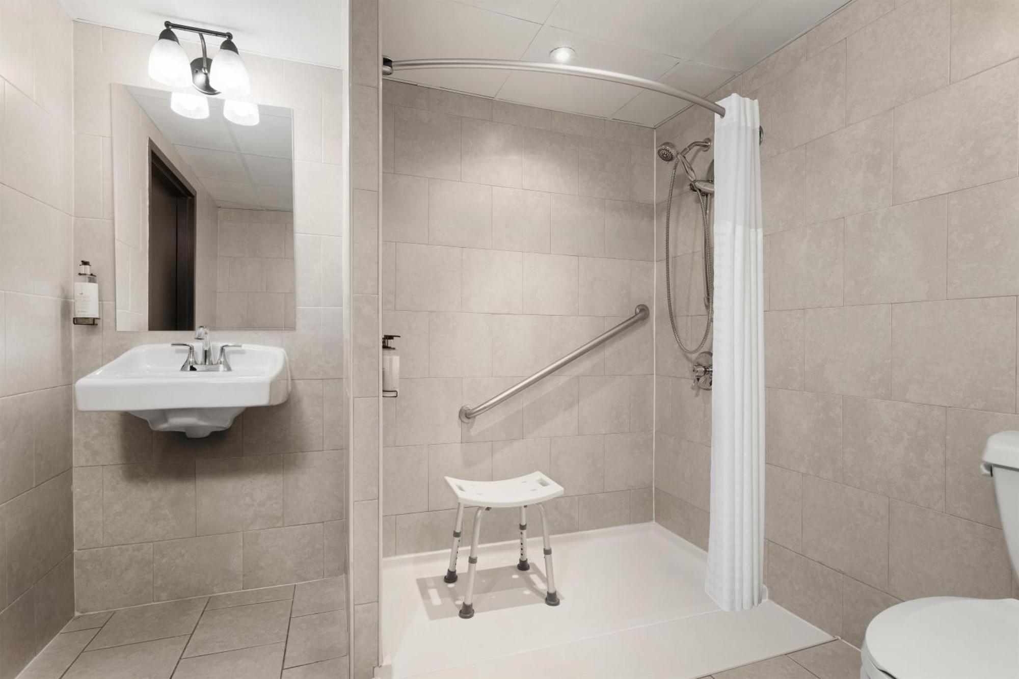King Room Walk Shower Disability Access or Non-Smoking