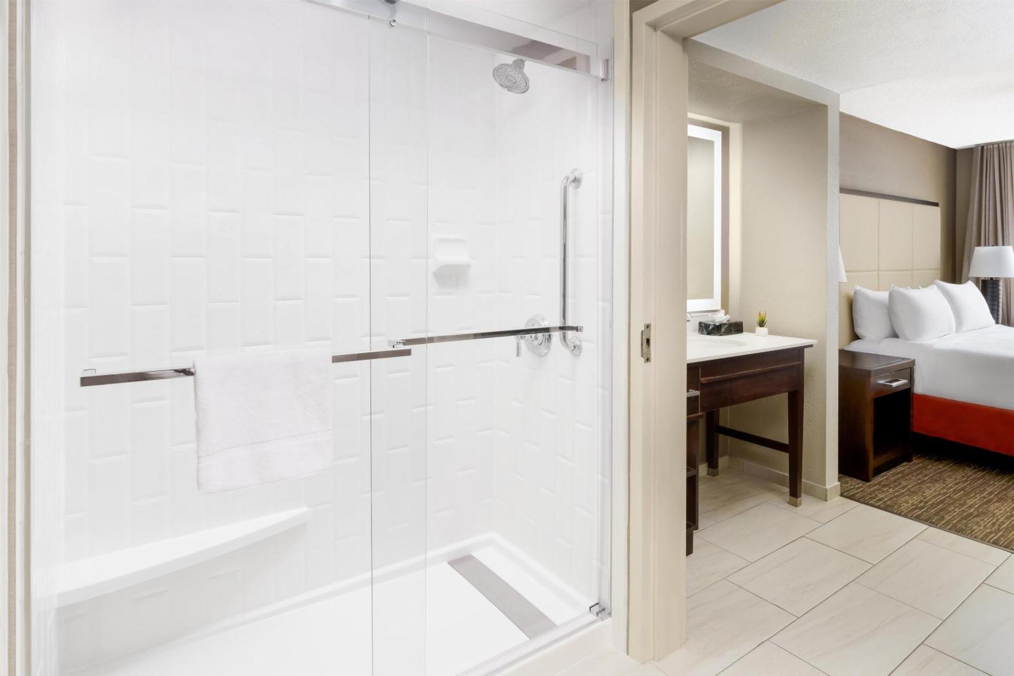 One-Bedroom King Suite Non-Smoking
