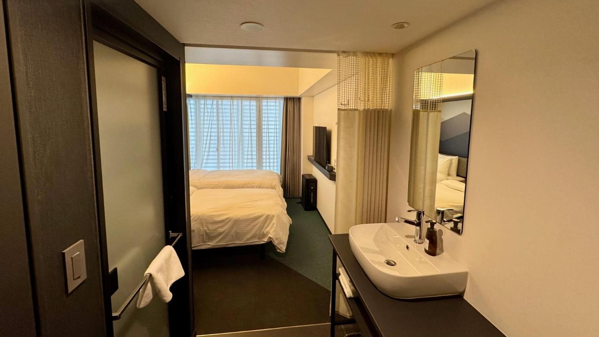 Standard Twin Room A Complimentary Light Non-Smoking