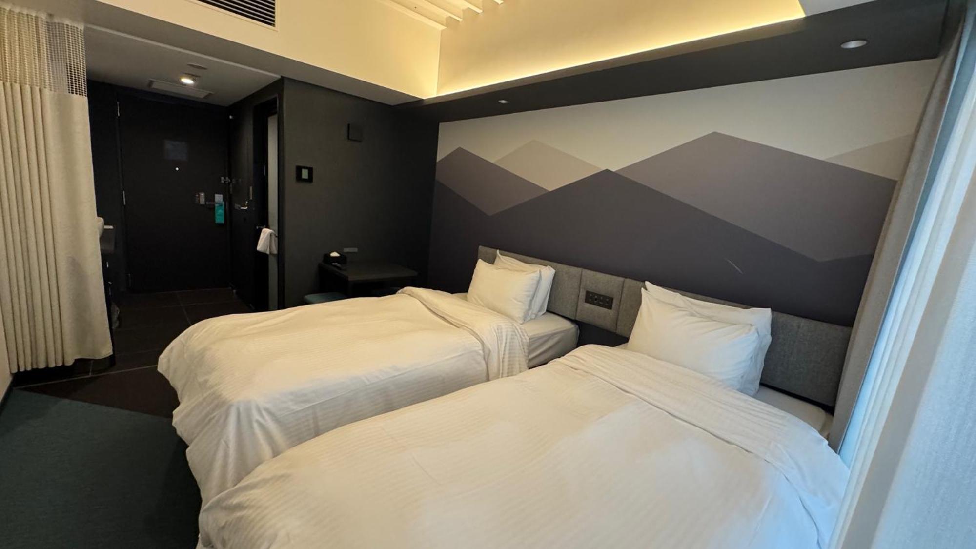 Standard Twin Room B Complimentary Light Non-Smoking