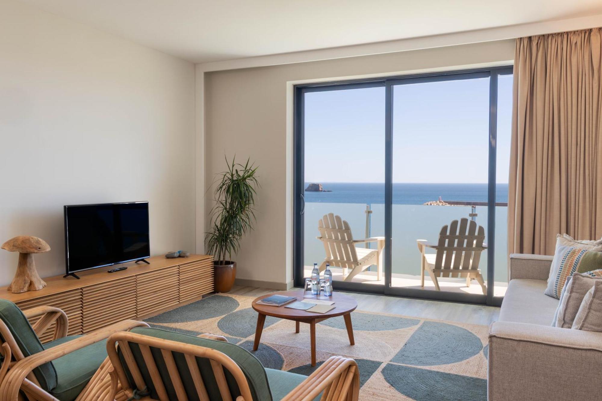 Suite con 2 Camere da Letto e Vista Mare