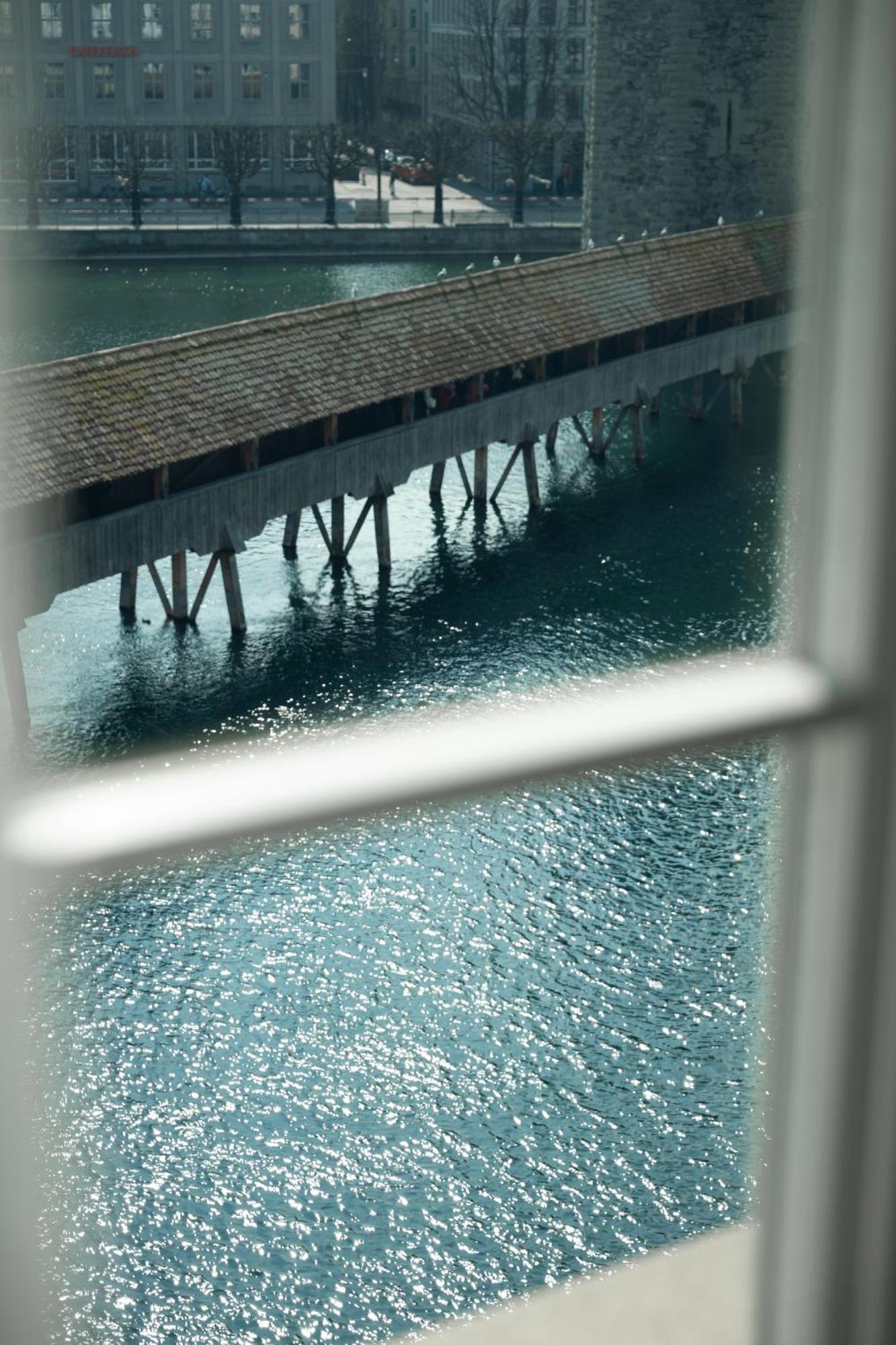 Double room facing the Chapel Bridge large balcony 19m2