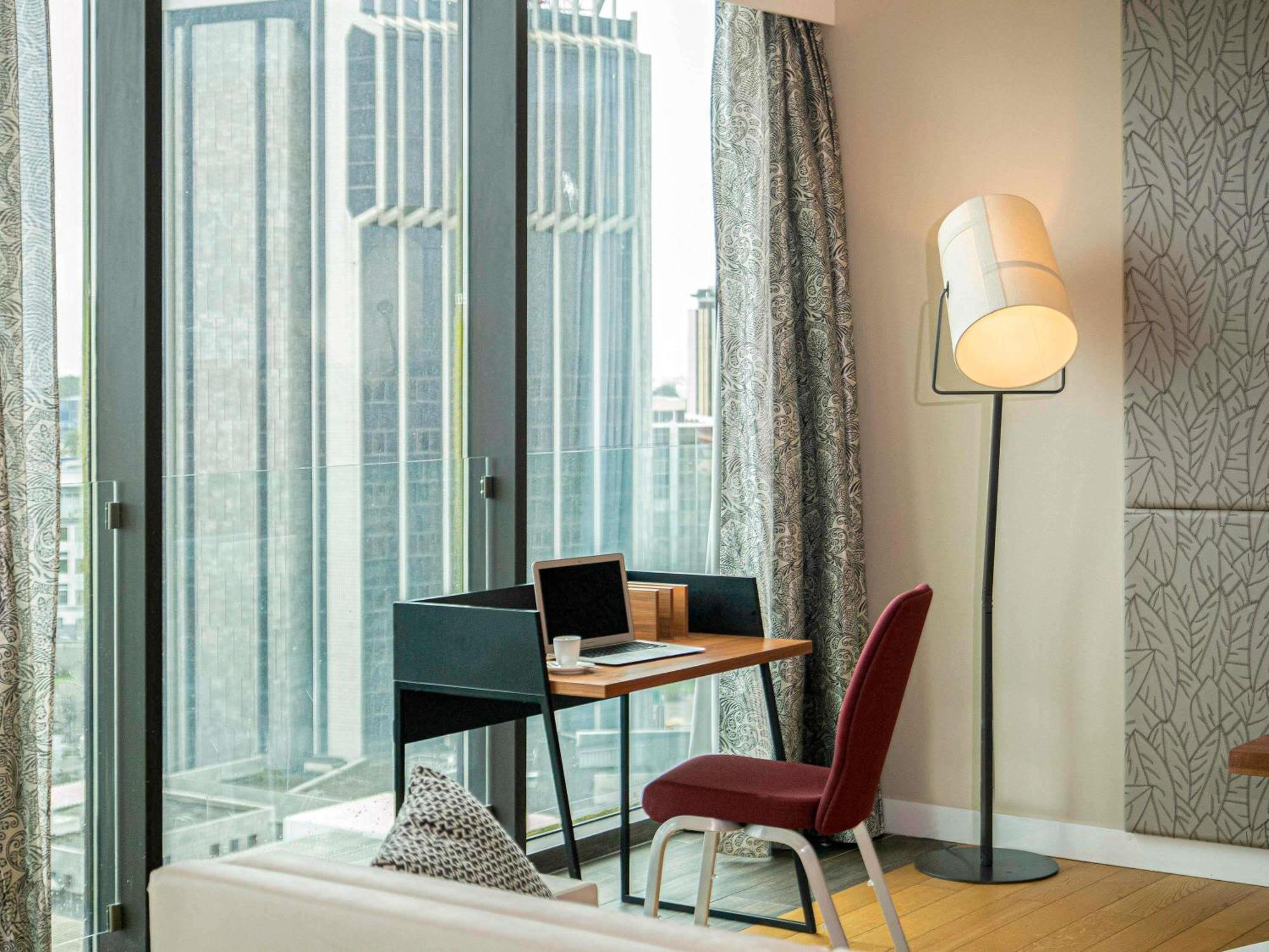 Junior King Suite City View