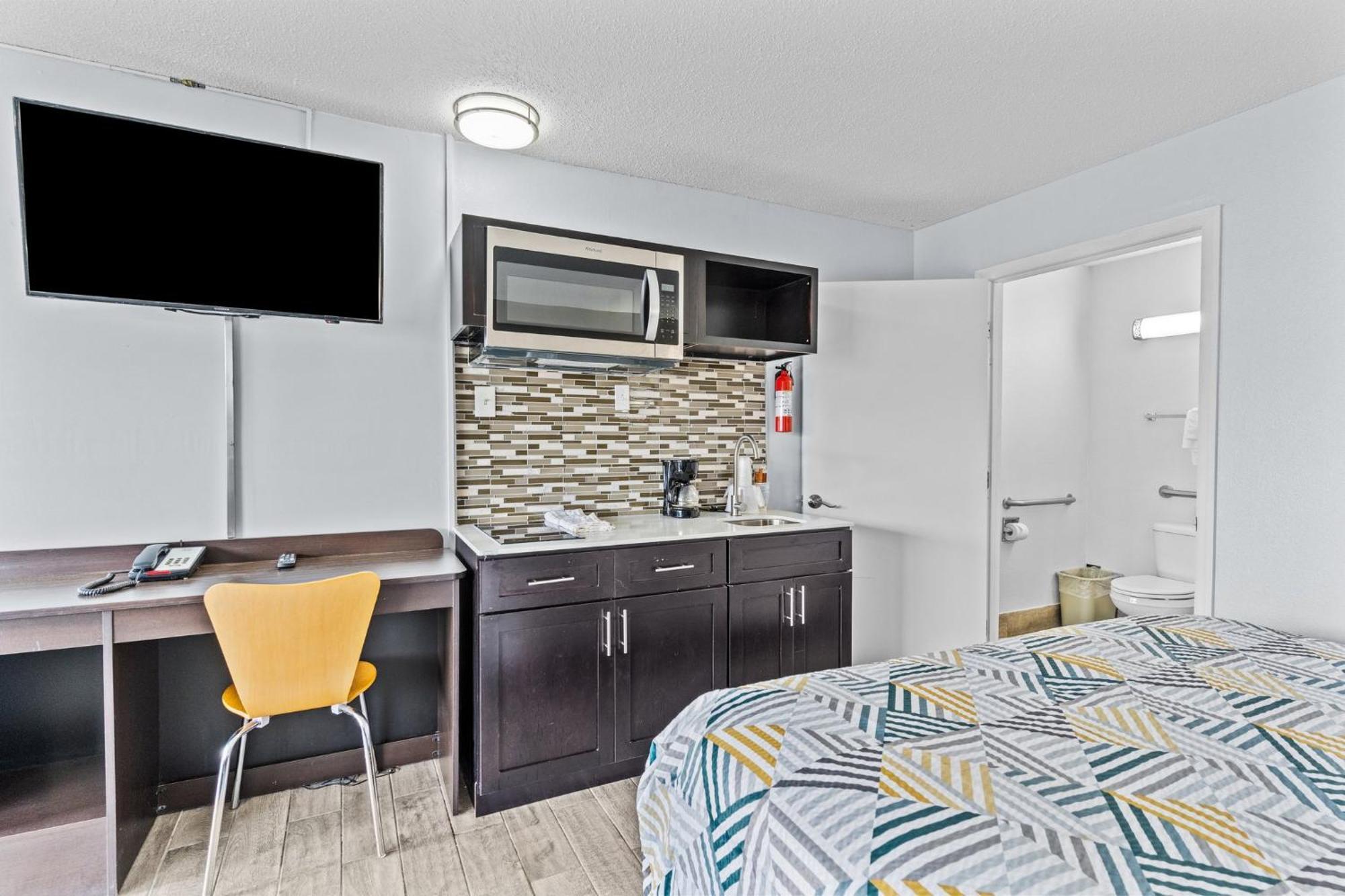 Chambre Lit King-Size - Accessible aux Personnes à Mobilité Réduite - Non-Fumeurs
