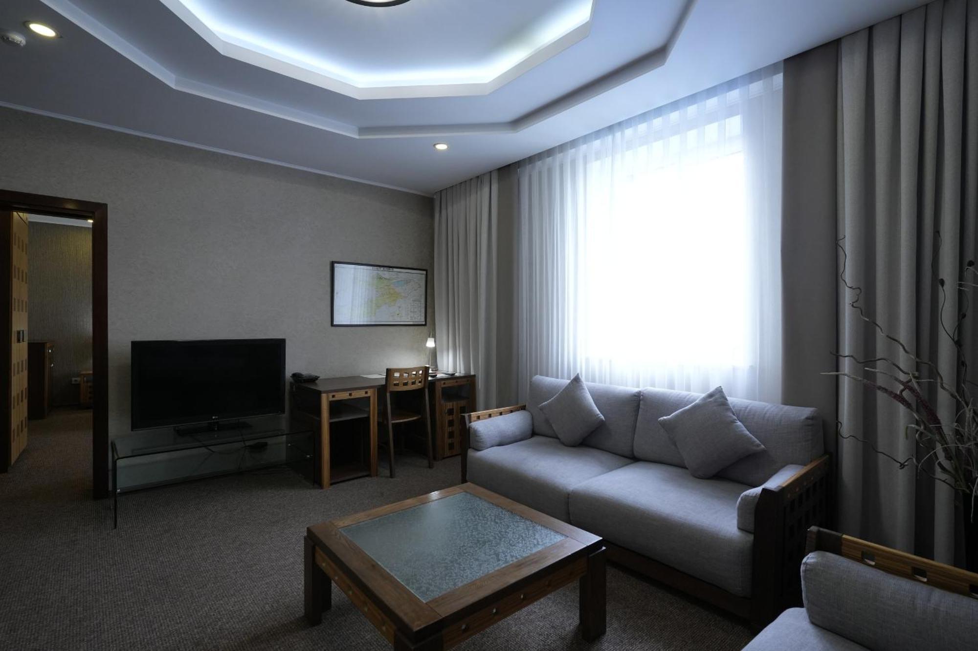 Suite met Kingsize Bed en Balkon