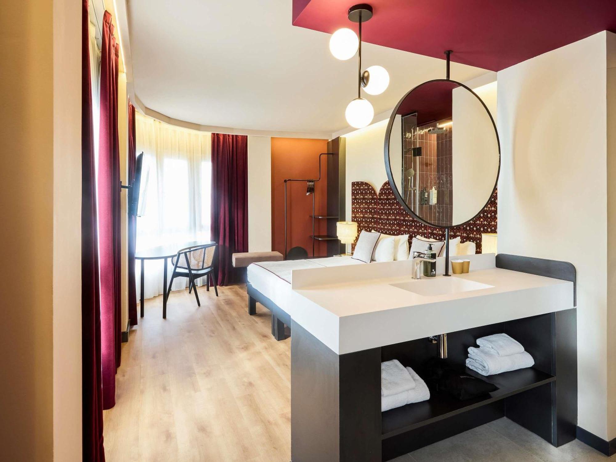 Premium Room