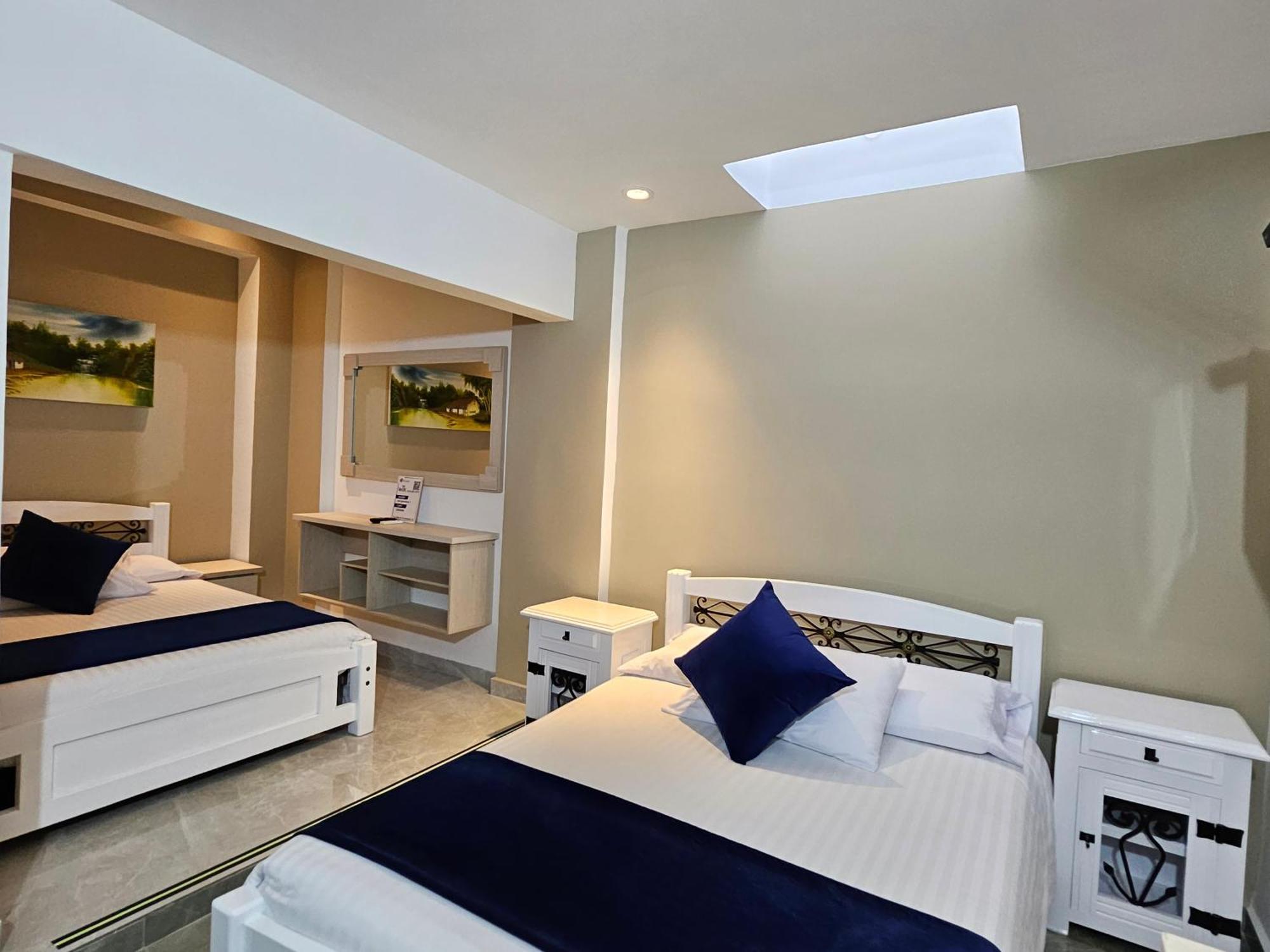 Zweibettzimmer mit Klimaanlage