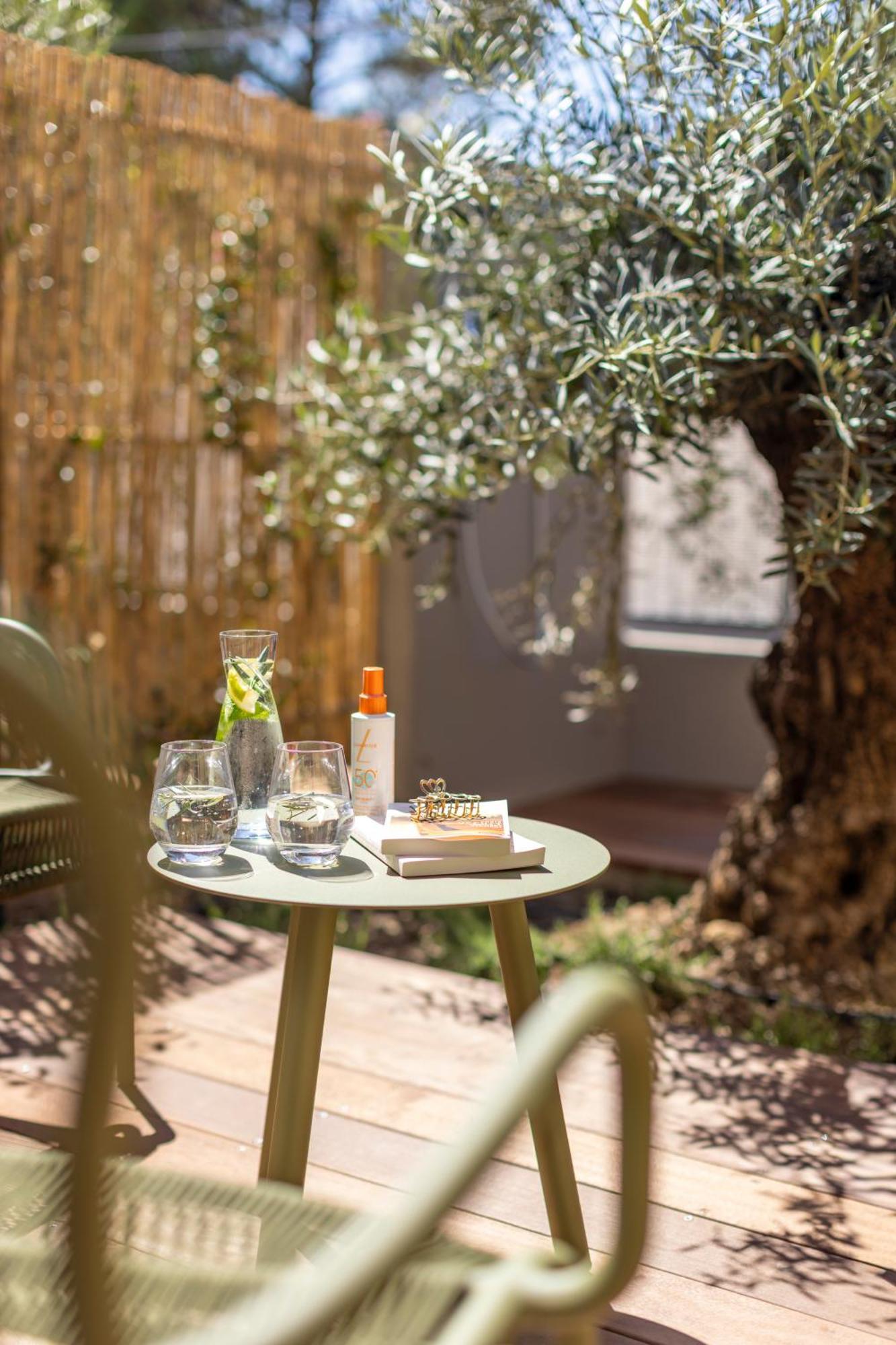 Deluxe Double Room Private Garden