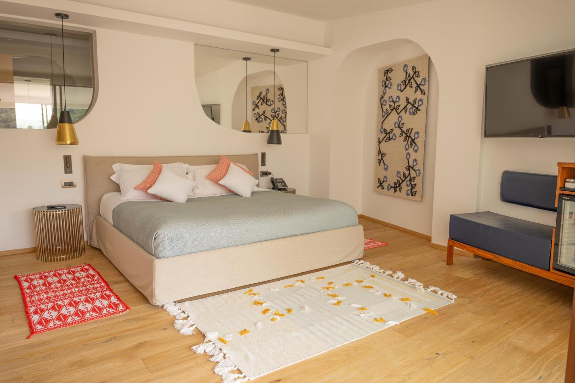 Deluxe Junior Suite
