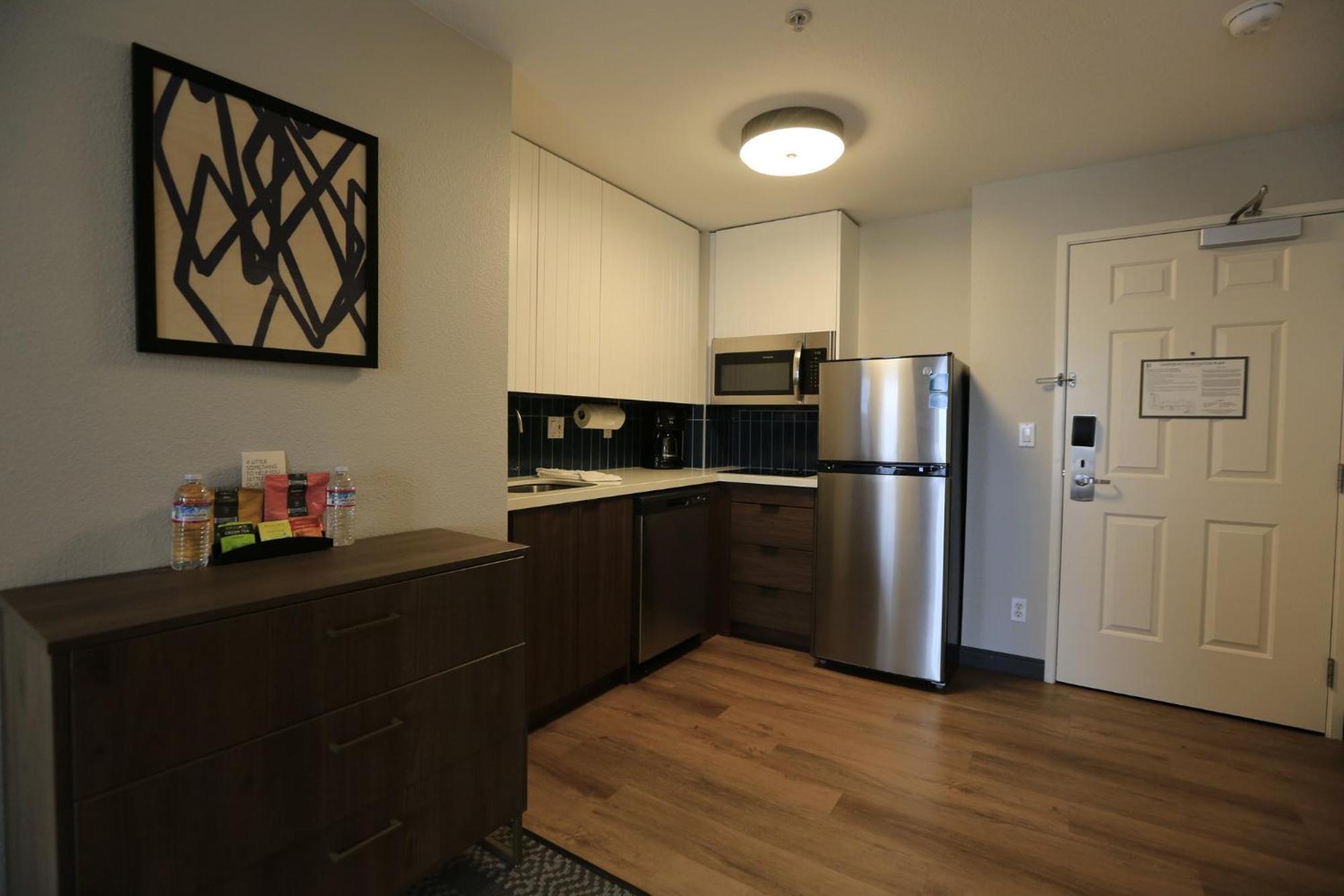 Queen Studio Suite