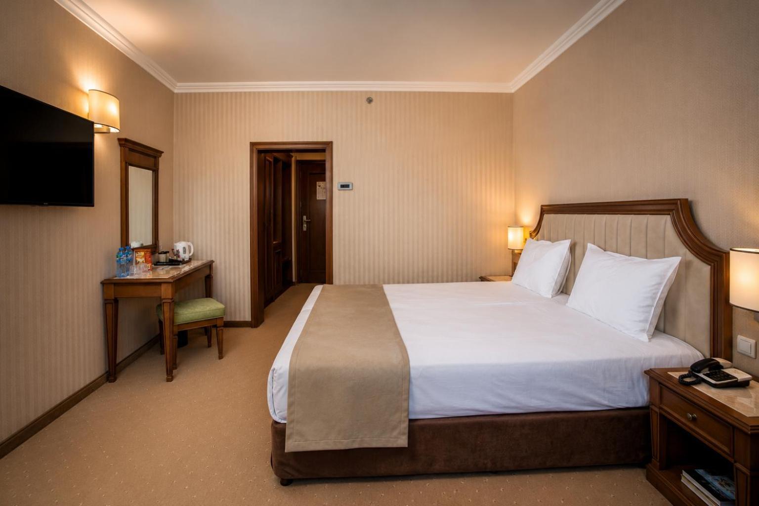 Premium King Room