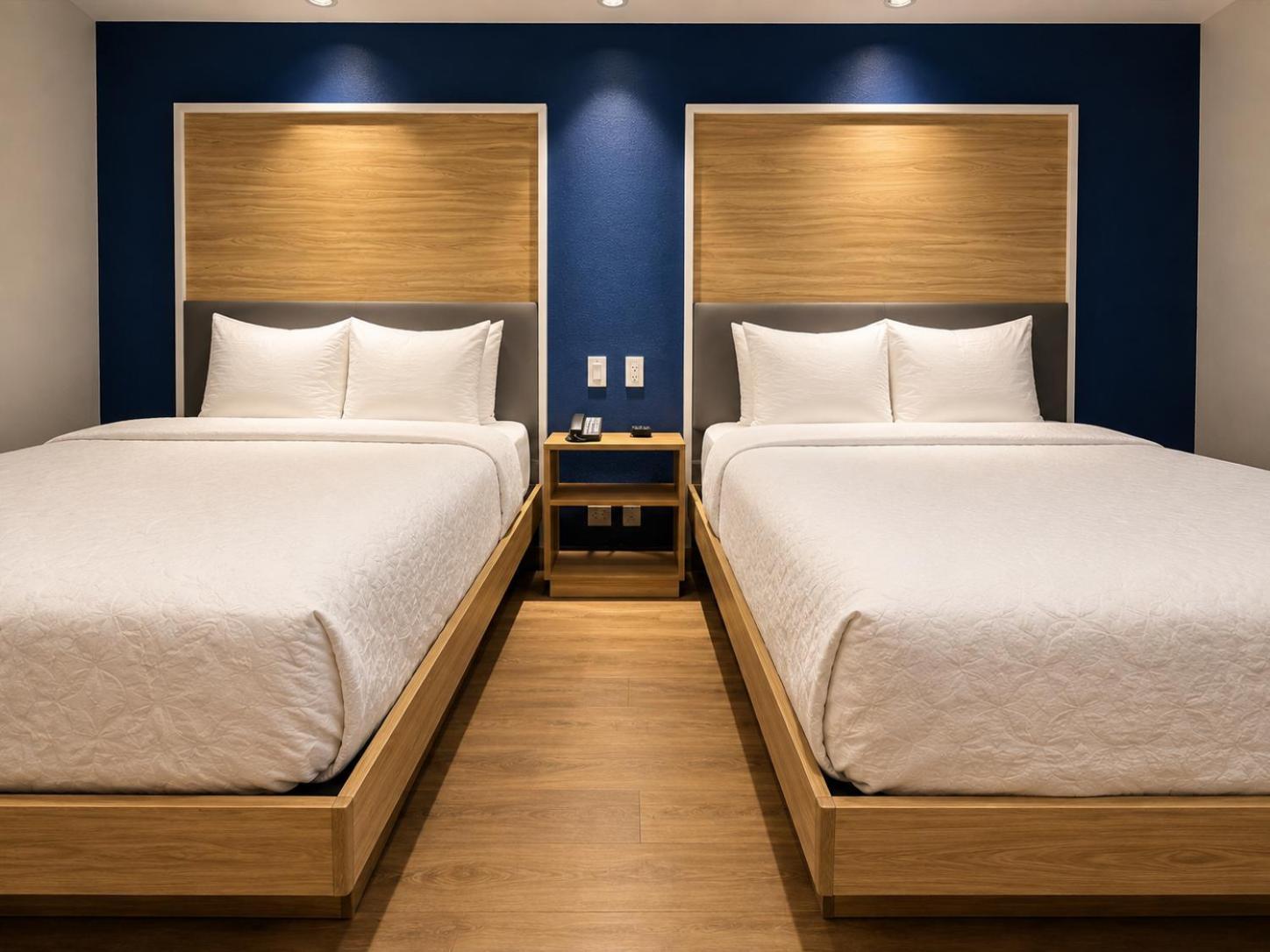 Queen Room Two Queen Beds