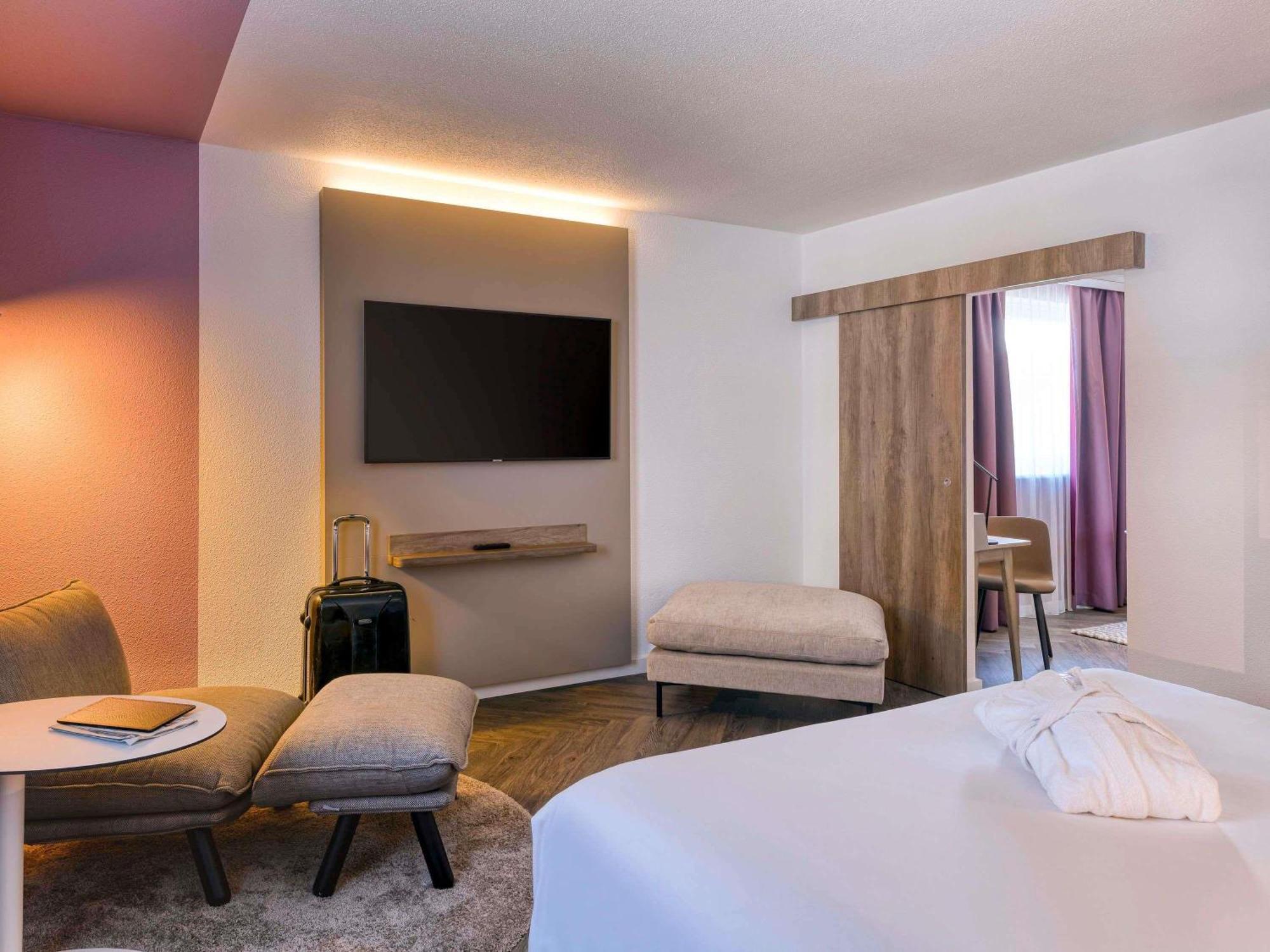 Two Bedroom Suite Double Bed Sofa