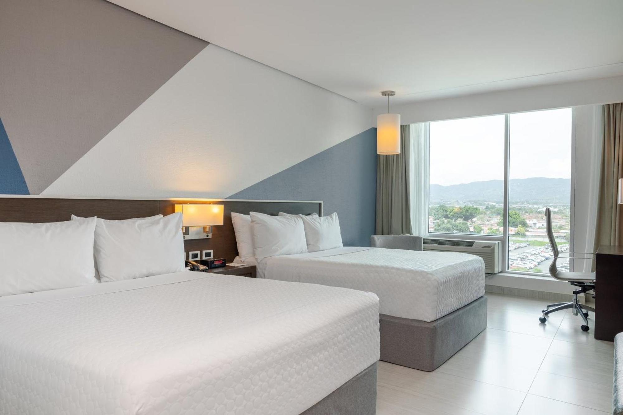 Standard Queen Room Two Queen Beds