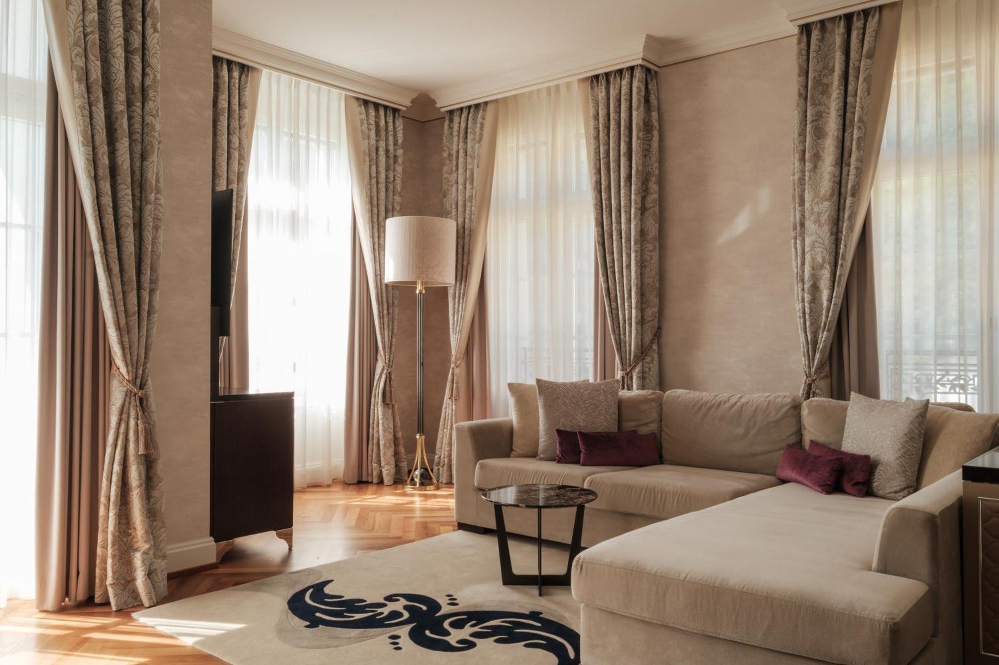 Corner Junior Suite